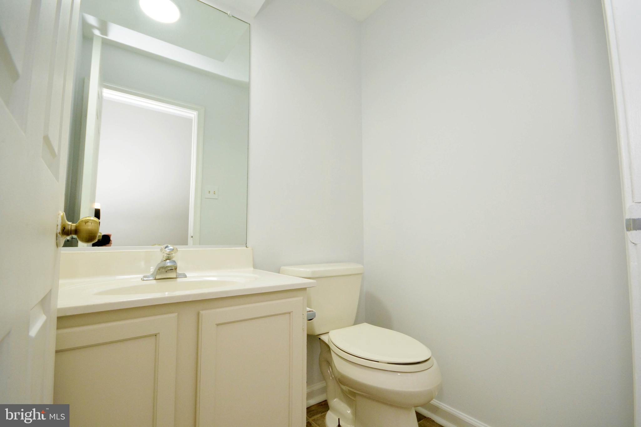 HUNT MEADOW - Residential Lease