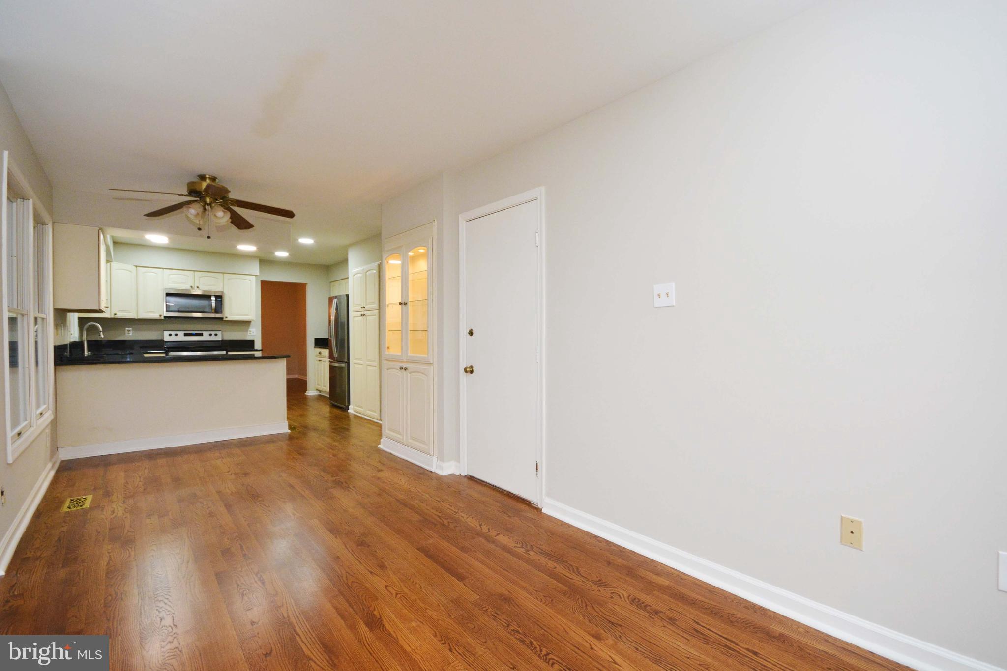 HUNT MEADOW - Residential Lease