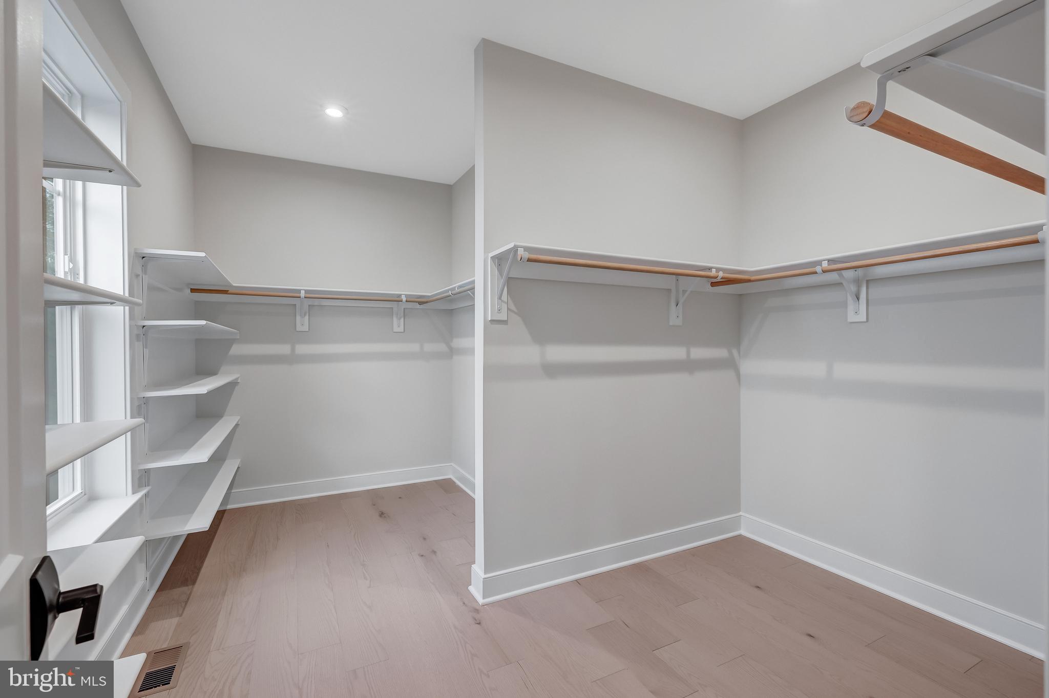 NORWOOD - Residential