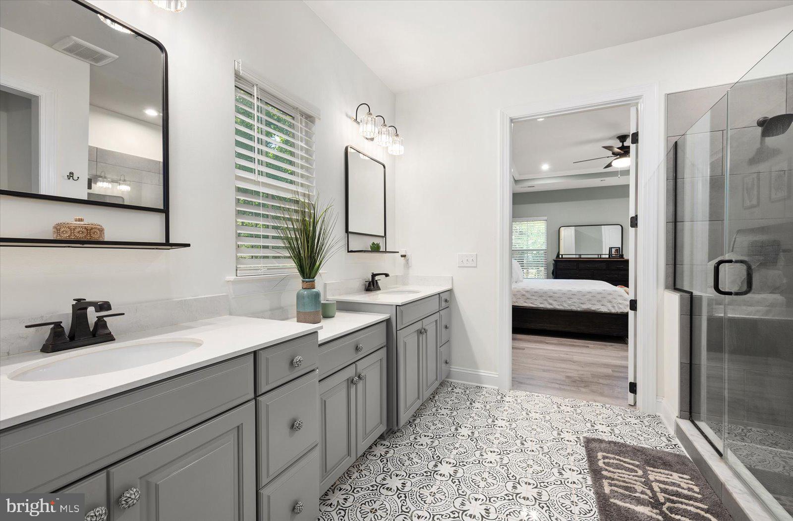 GLEN RIDDLE - Residential