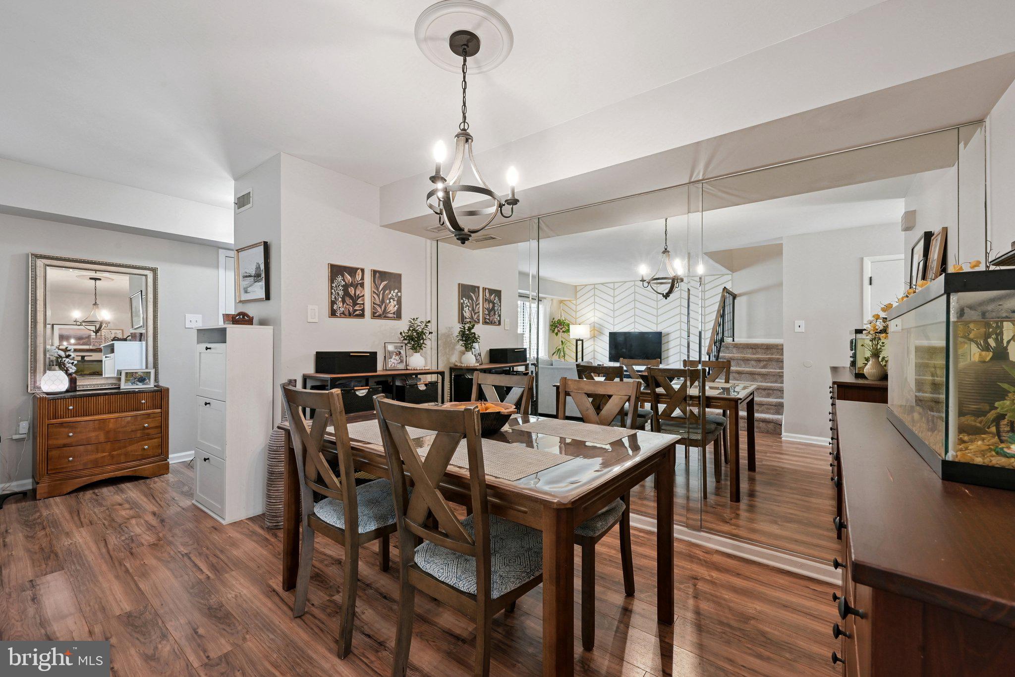 127 CHELSEA CIRCLE B143