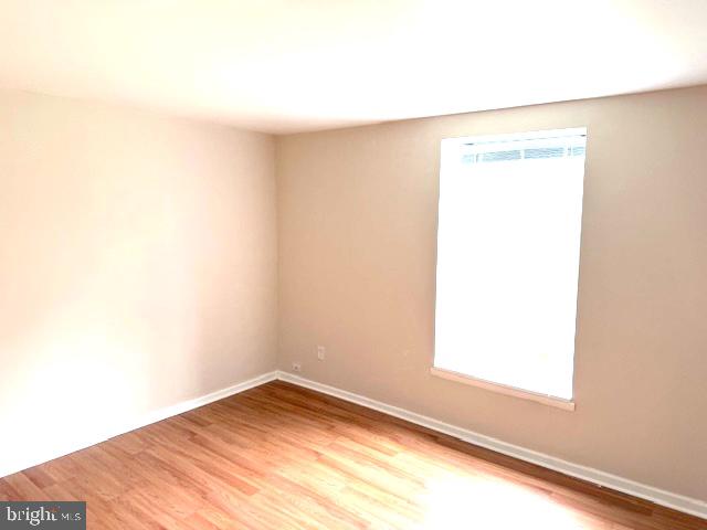 WILLIAMSBURG VIL - Residential