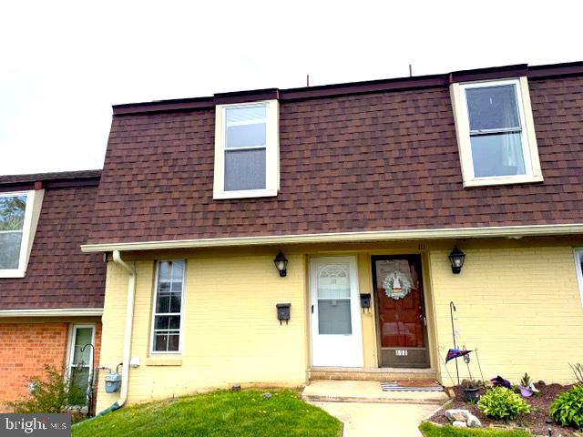 WILLIAMSBURG VIL - Residential