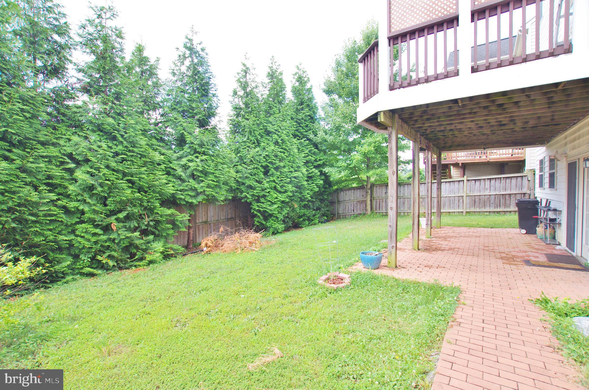 WINDSOR KNOLL - Residential Lease