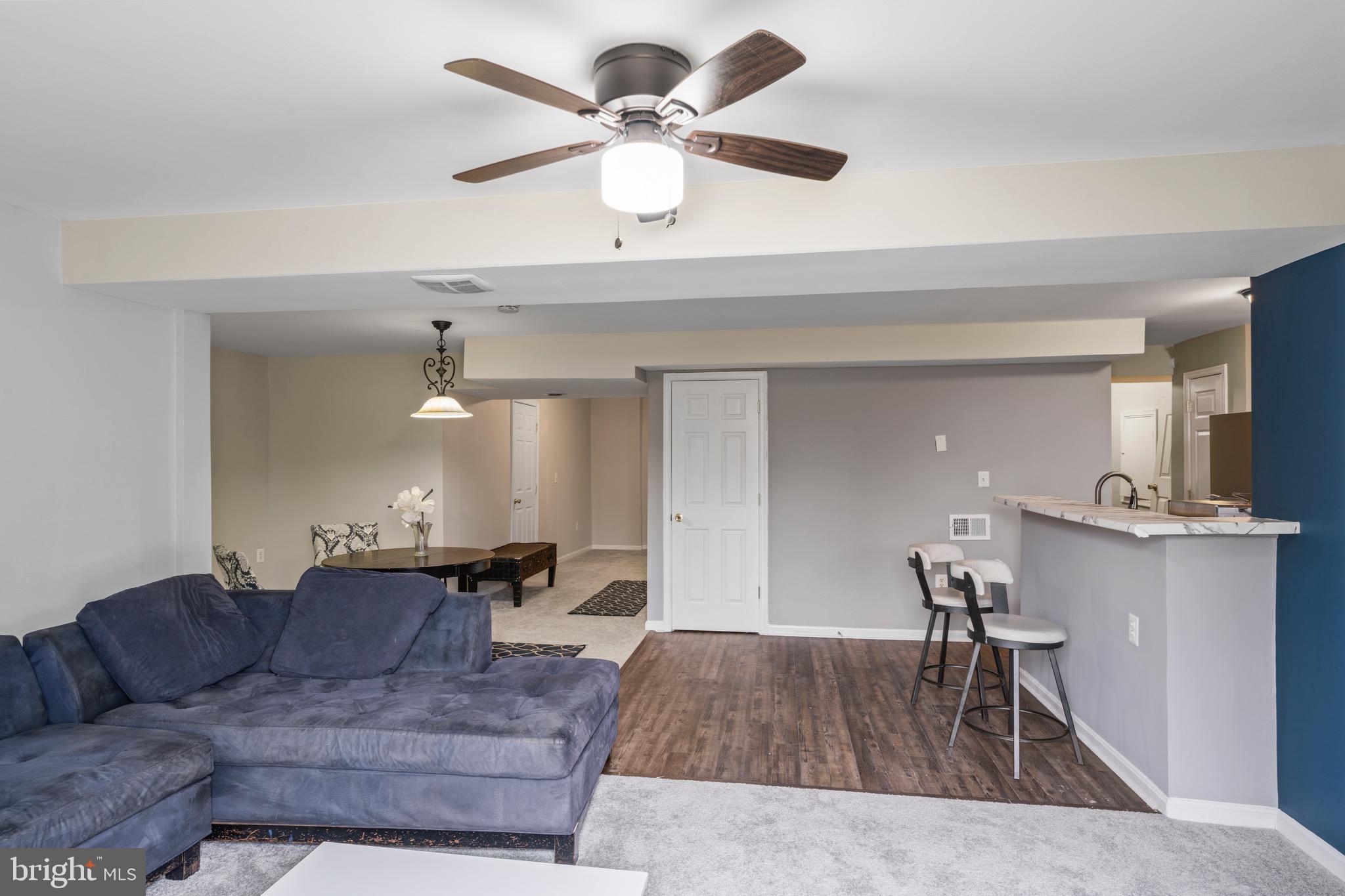 SOMERSET CROSSING - Residential Lease