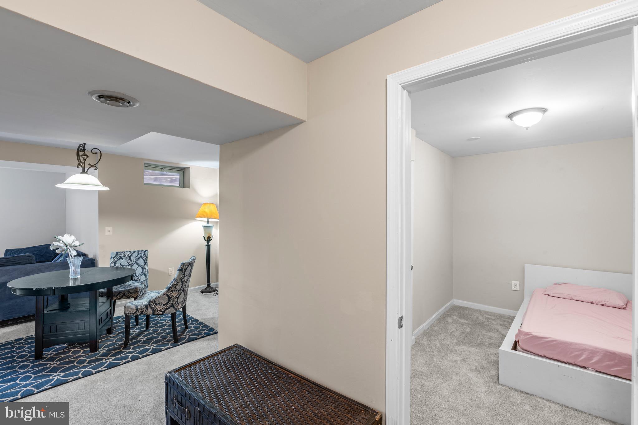 SOMERSET CROSSING - Residential Lease