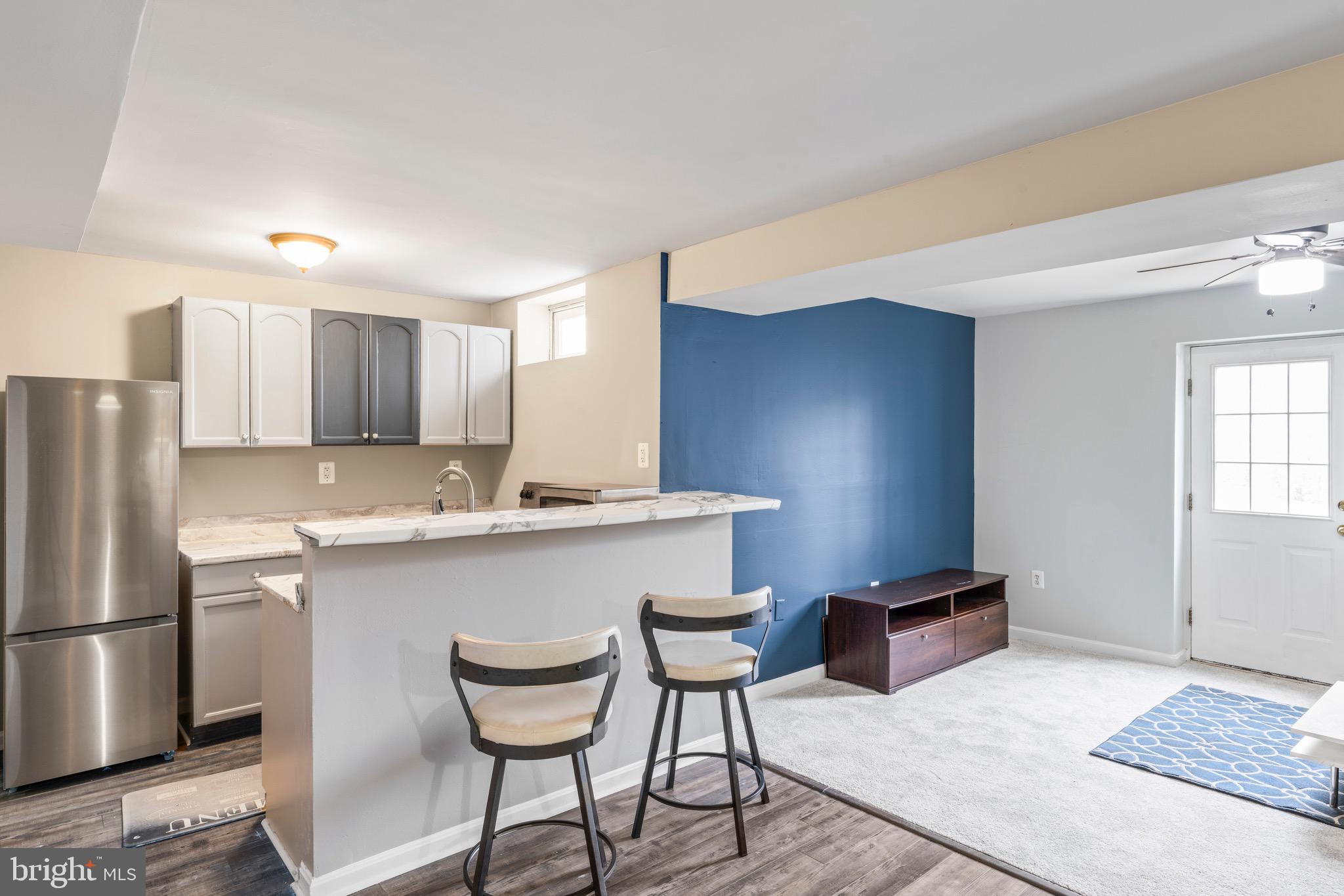 SOMERSET CROSSING - Residential Lease