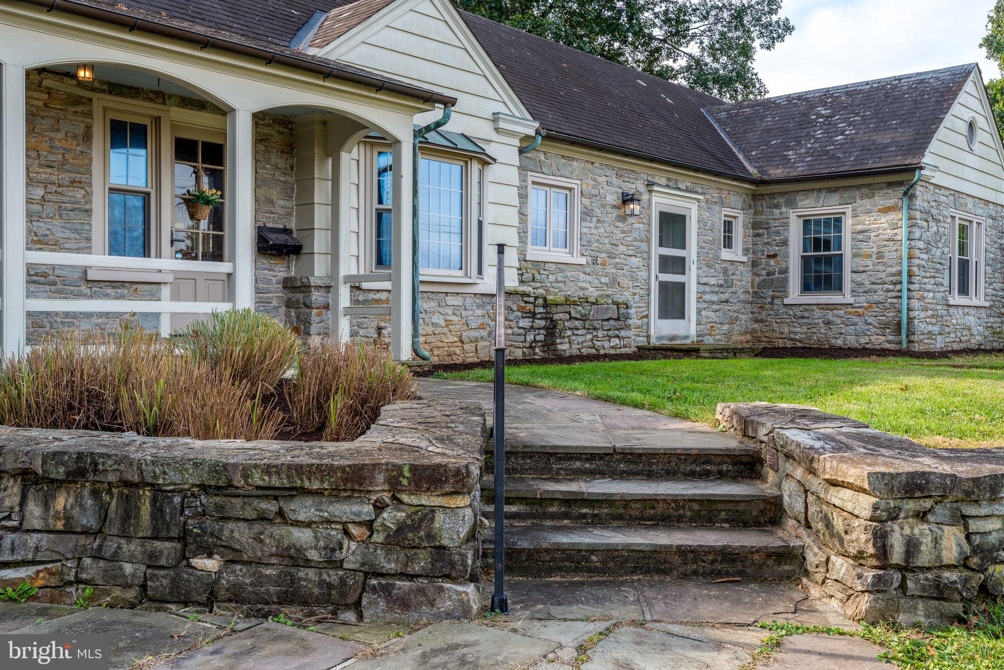 1742 OLD PHILADELPHIA PIKE