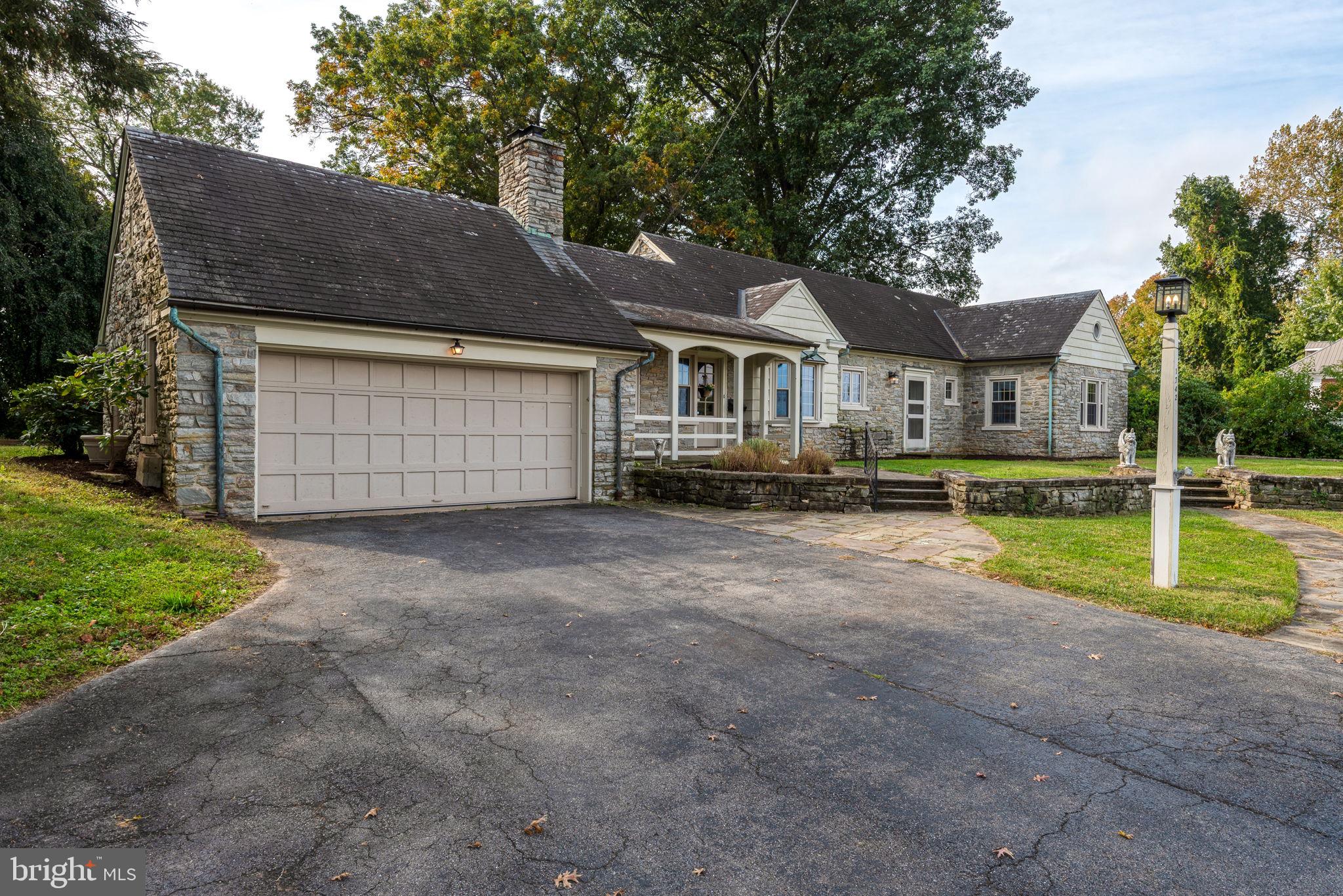 1742 OLD PHILADELPHIA PIKE