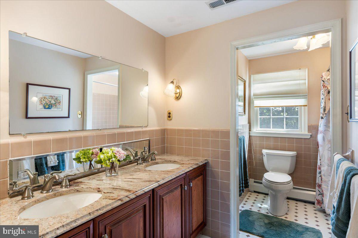 COUNTRY RIDGE - Residential