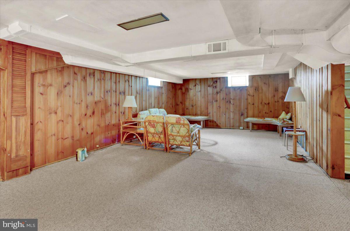 HAMPDEN HEIGHTS - Residential