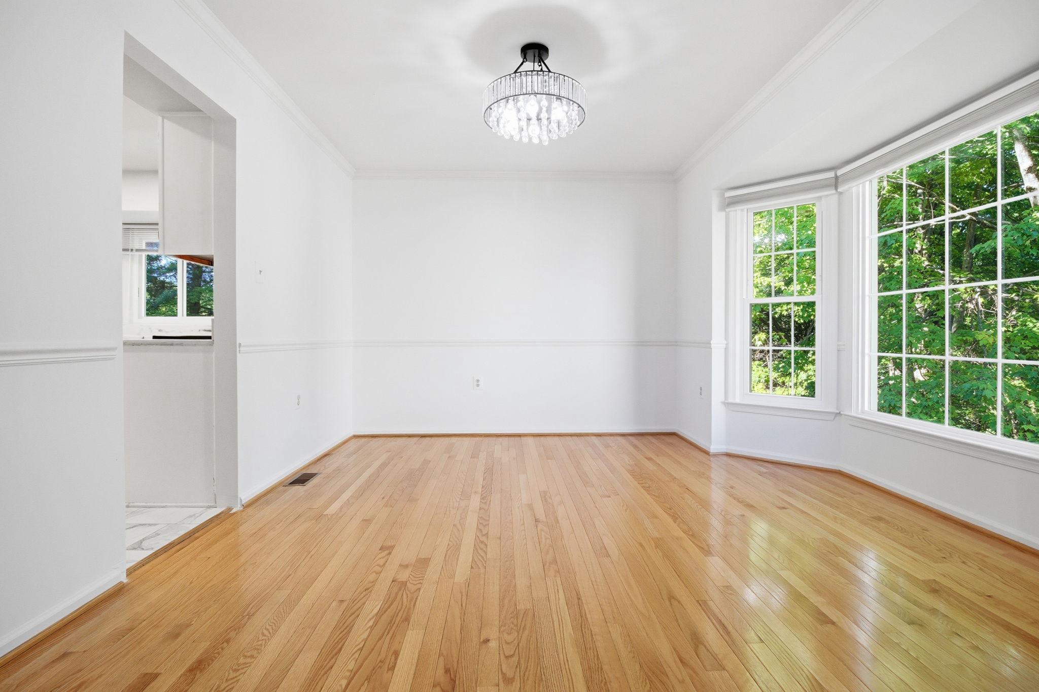 WASHINGTONIAN WOODS - Residential