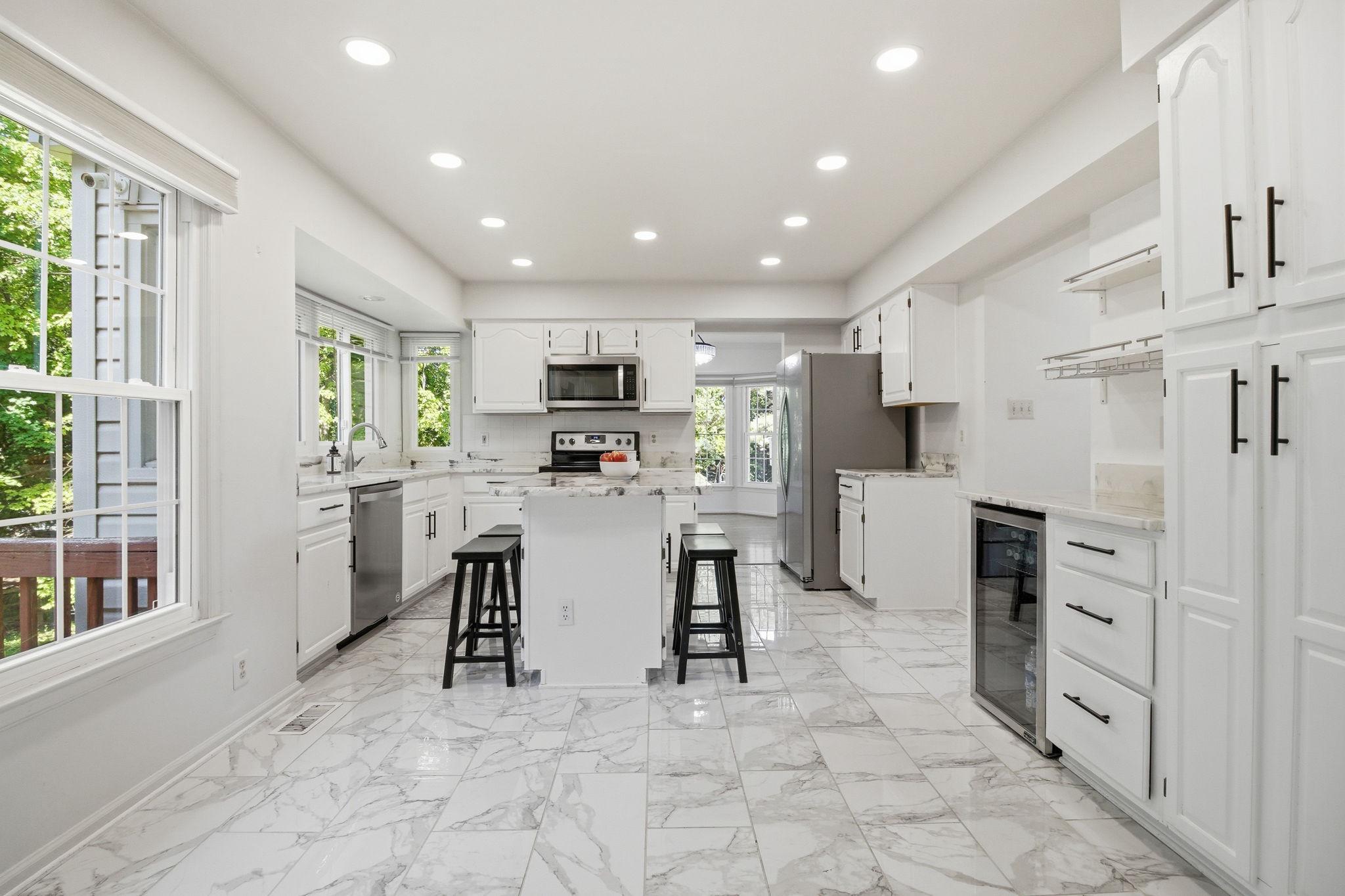 WASHINGTONIAN WOODS - Residential