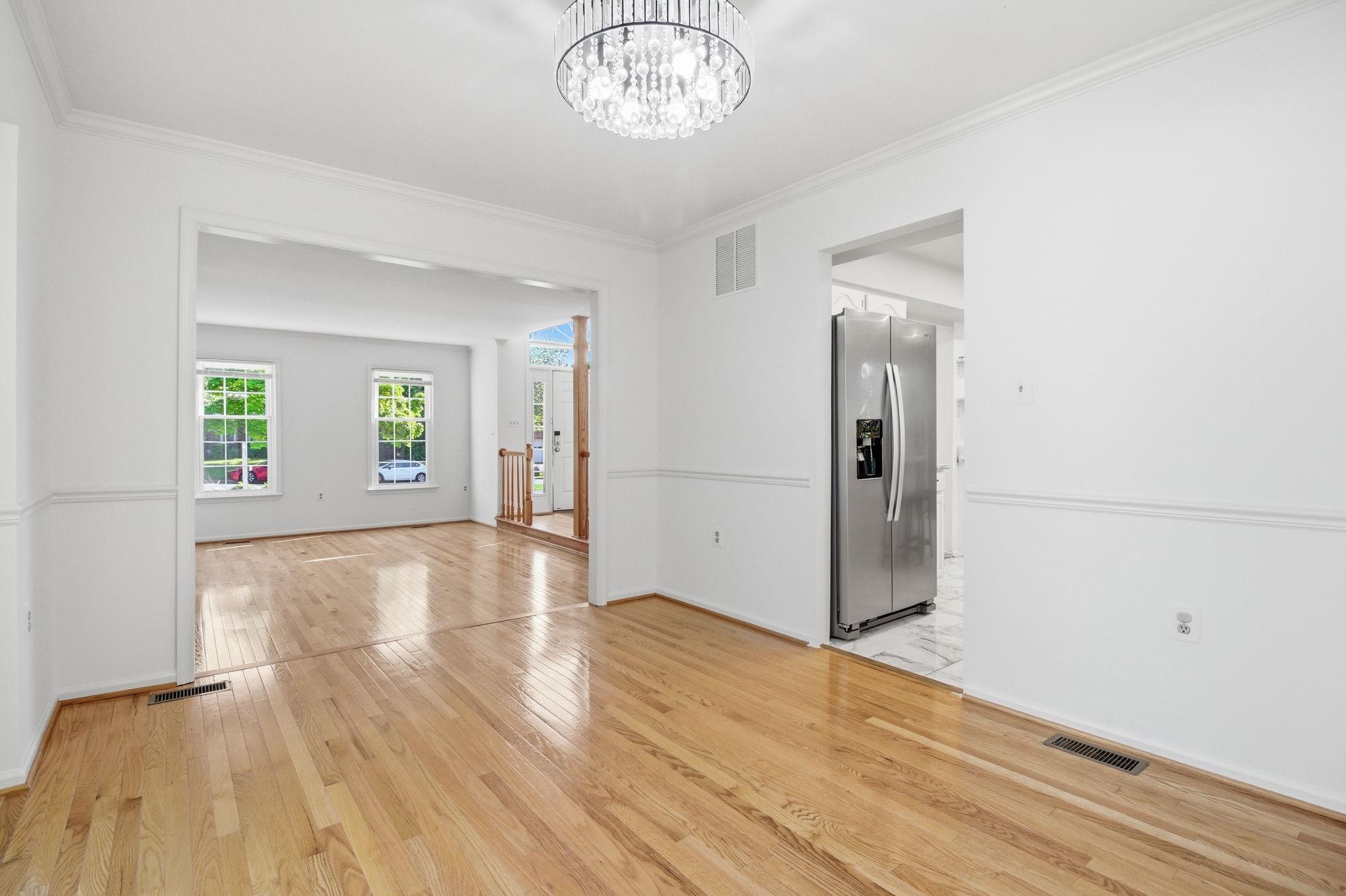 WASHINGTONIAN WOODS - Residential