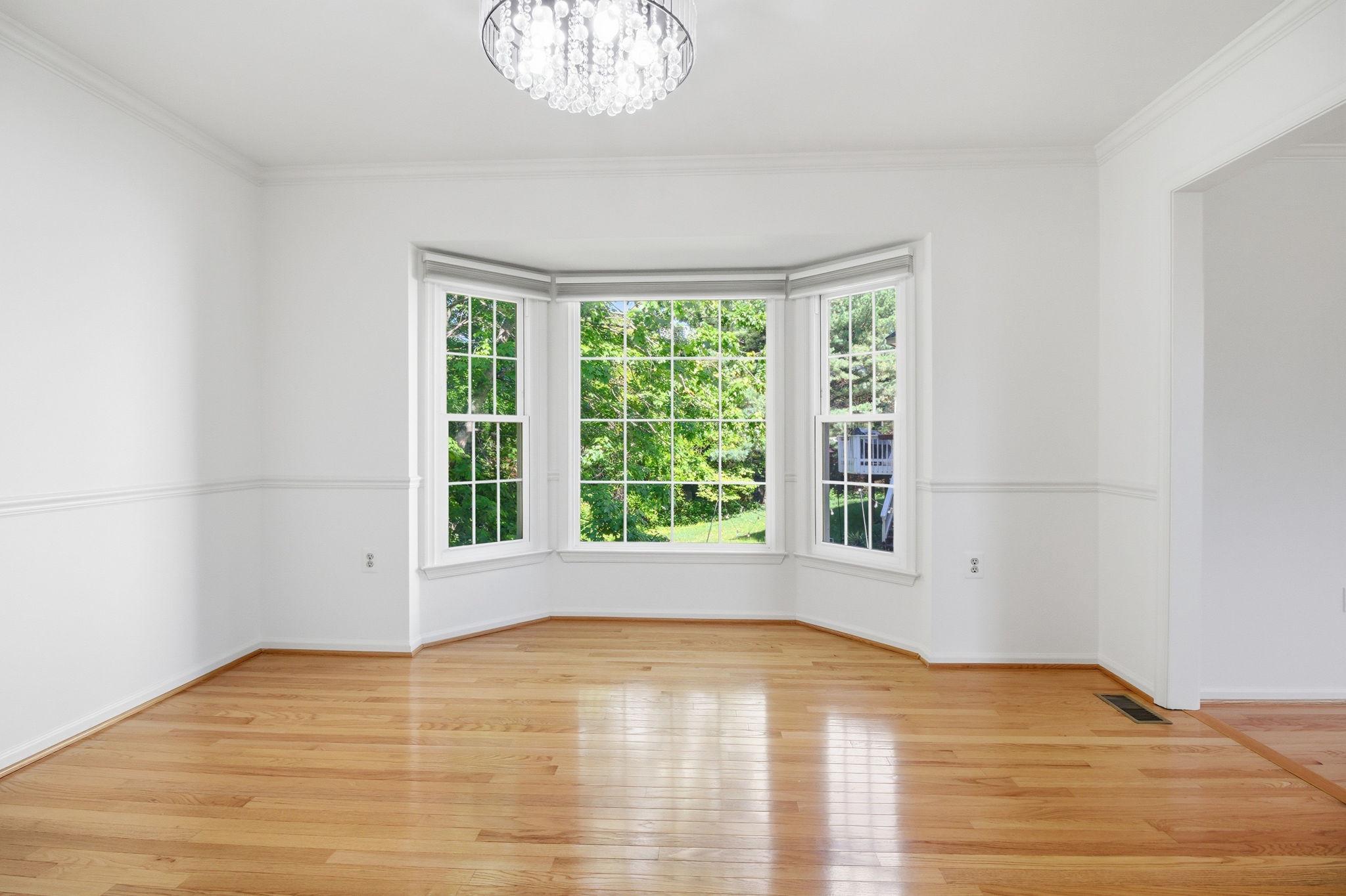 WASHINGTONIAN WOODS - Residential