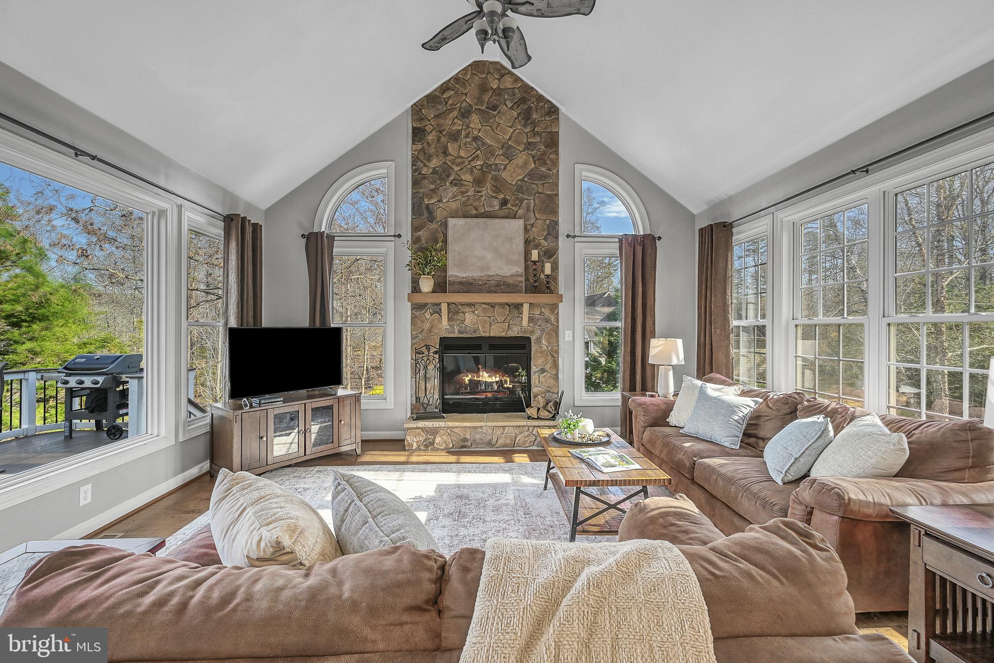 FRESHWATER ESTATES - Residential