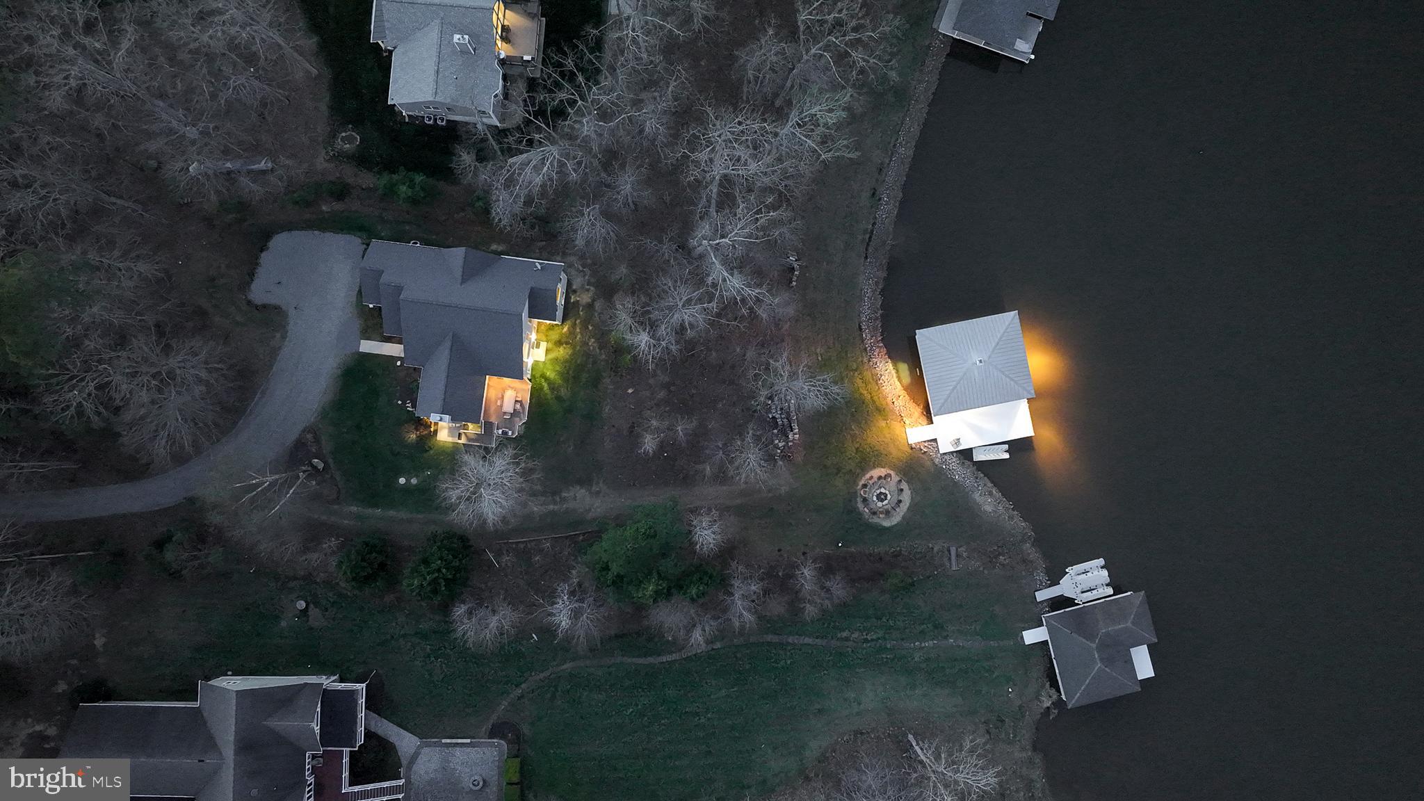 FRESHWATER ESTATES - Residential