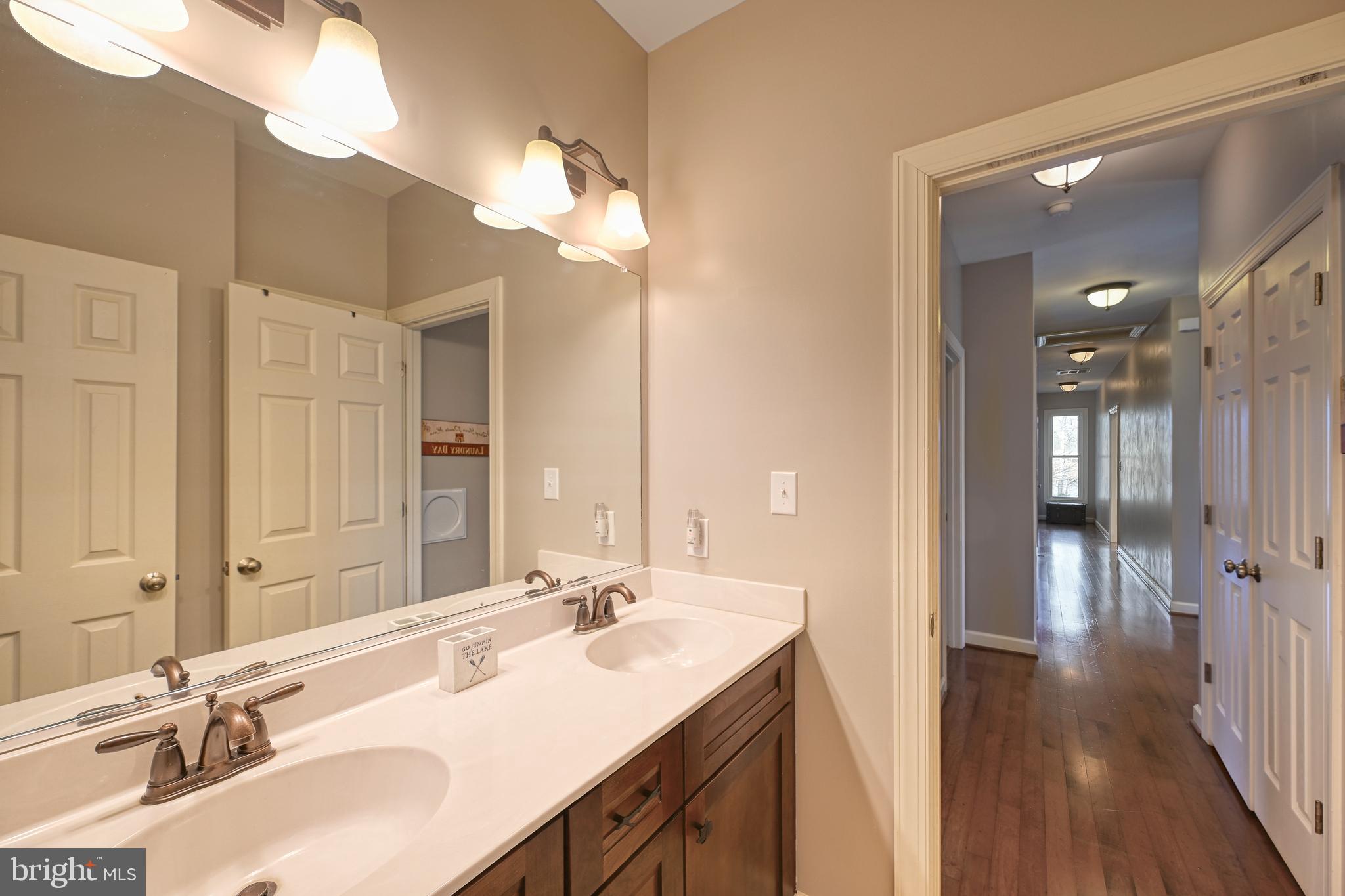 FRESHWATER ESTATES - Residential