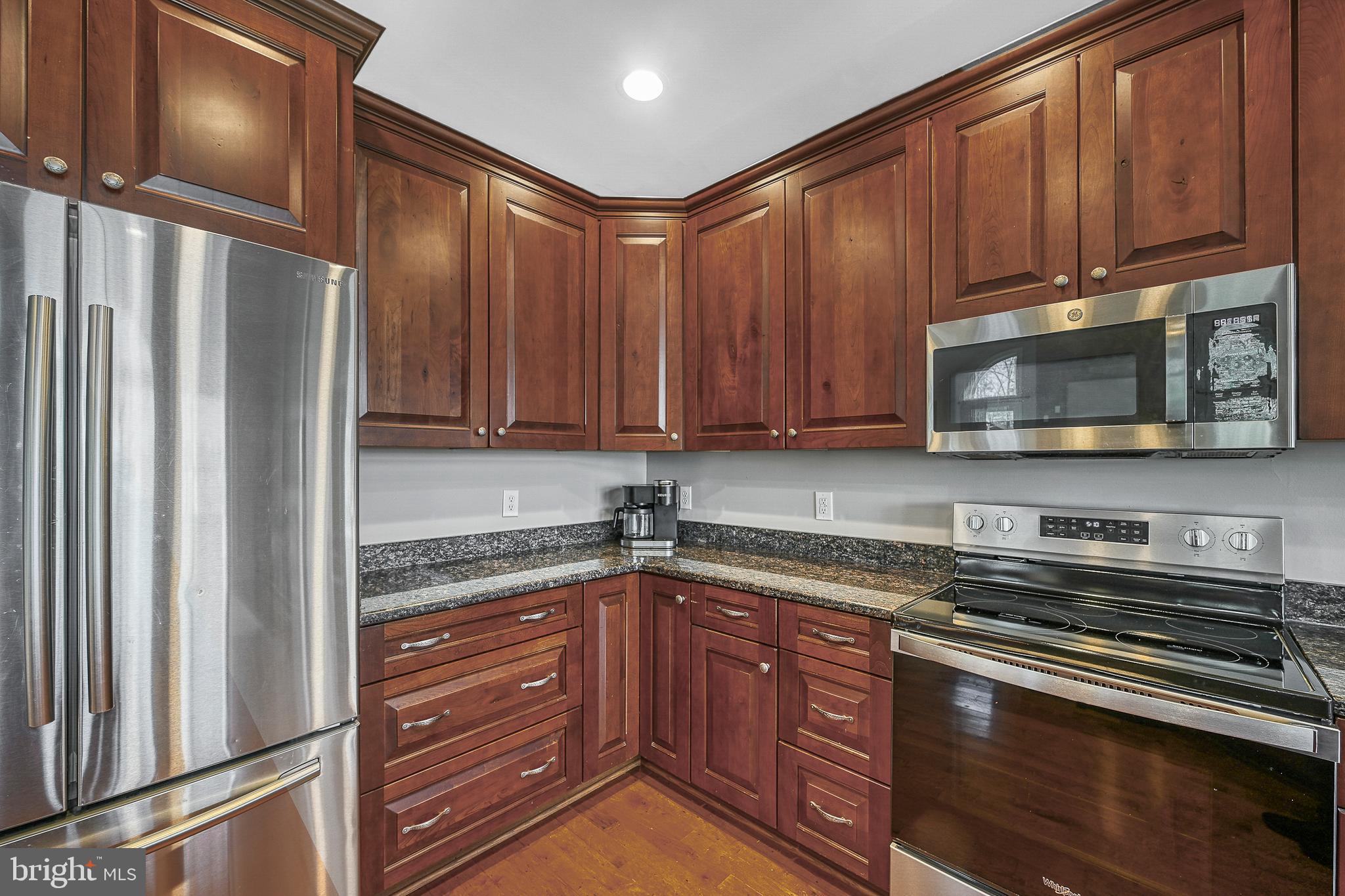 FRESHWATER ESTATES - Residential