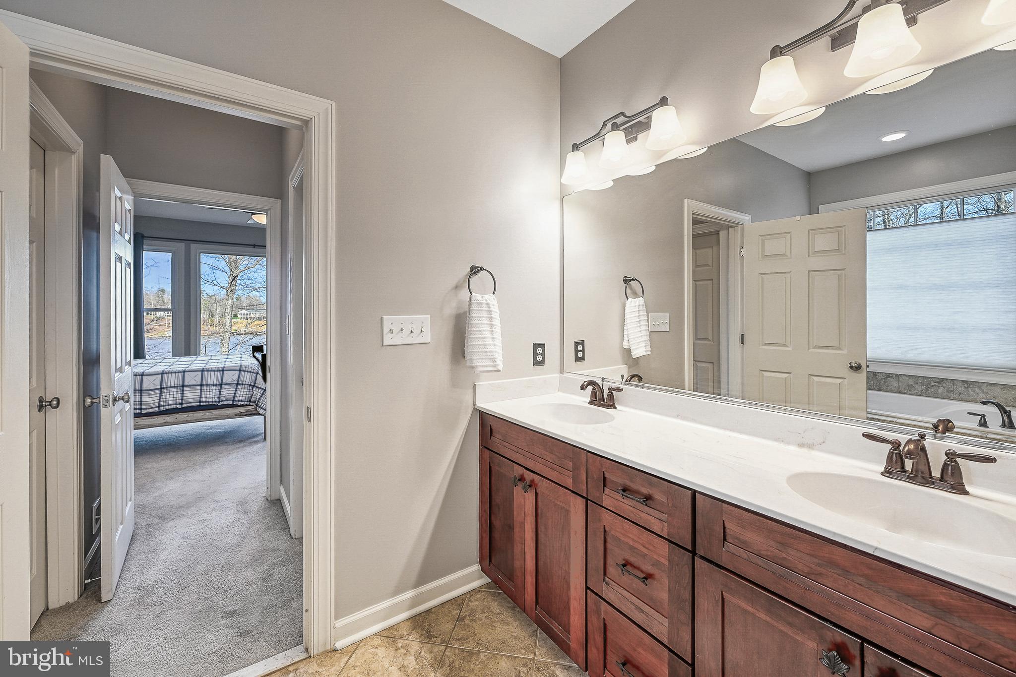 FRESHWATER ESTATES - Residential