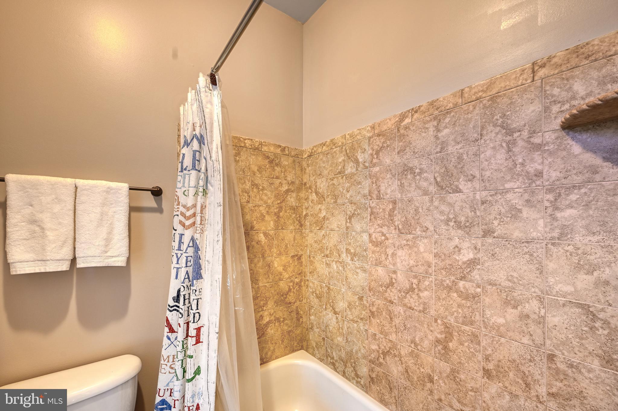 FRESHWATER ESTATES - Residential