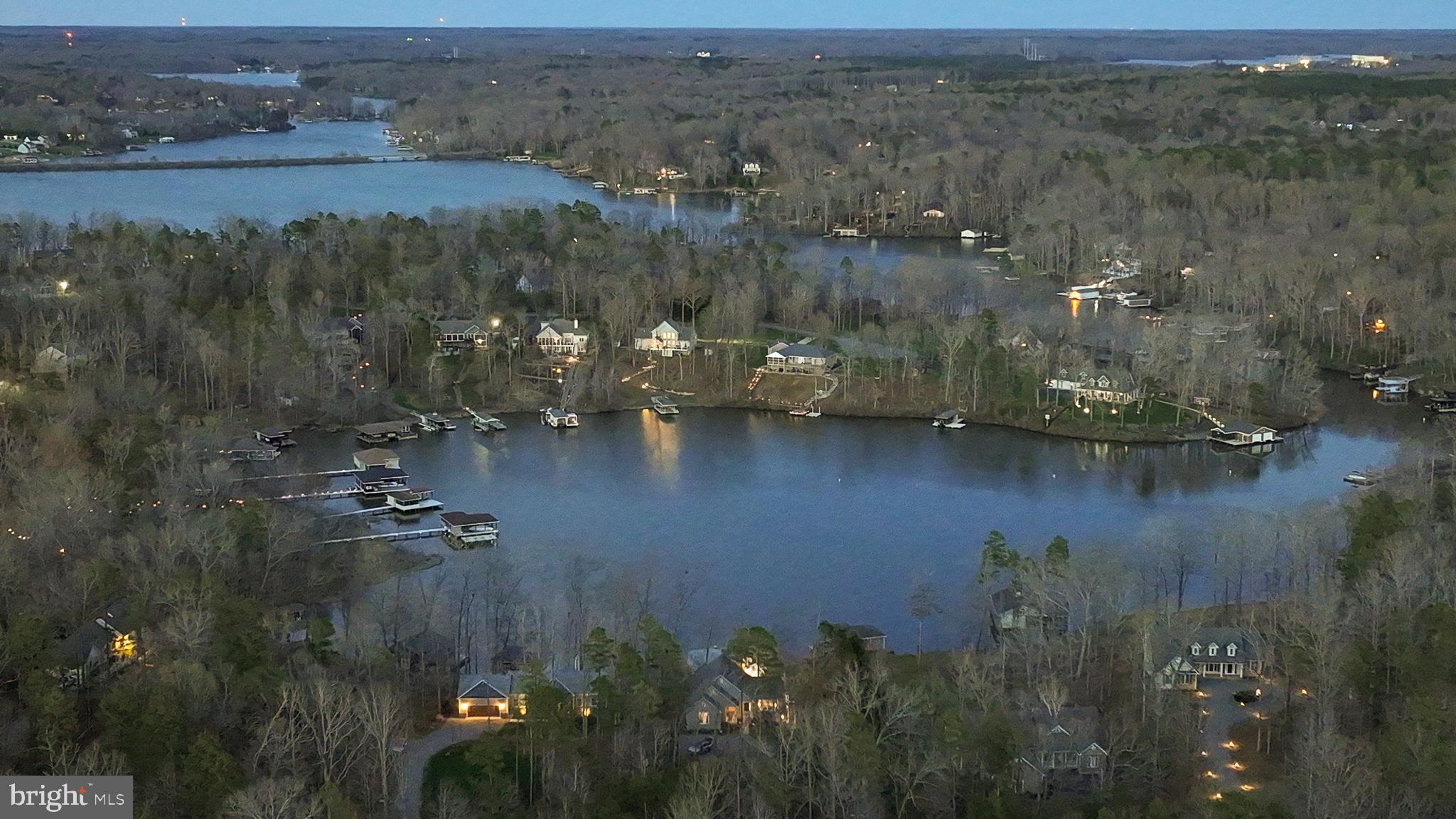 FRESHWATER ESTATES - Residential