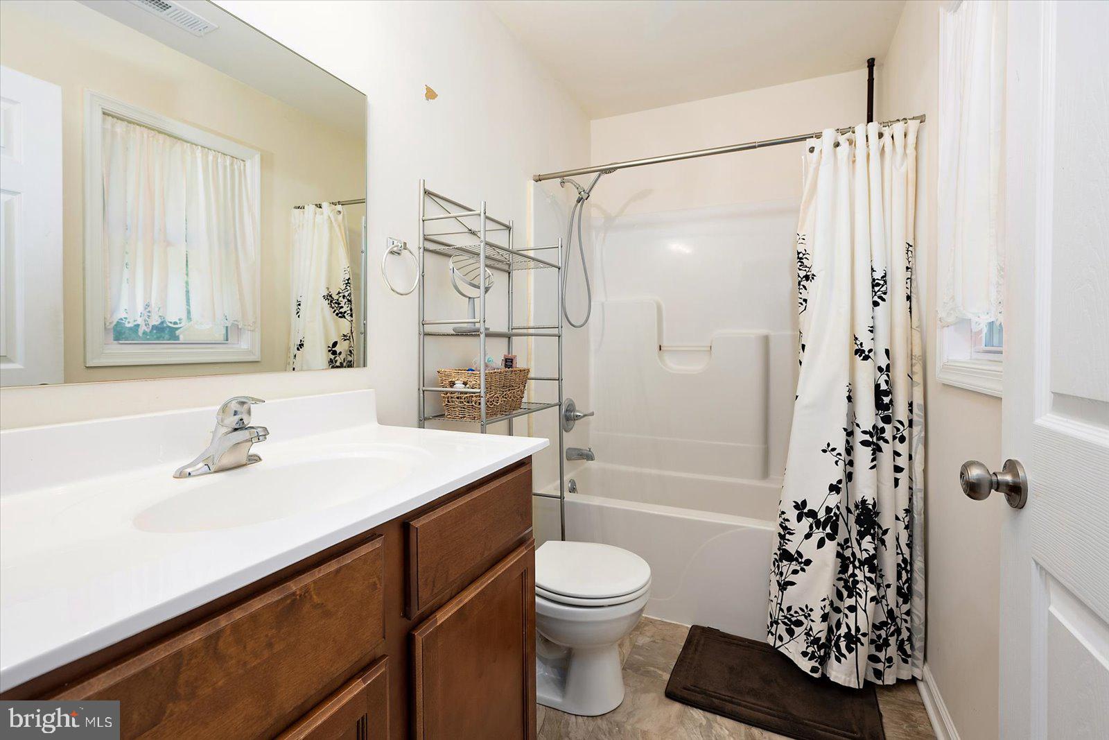 CEDAR POINT - Residential