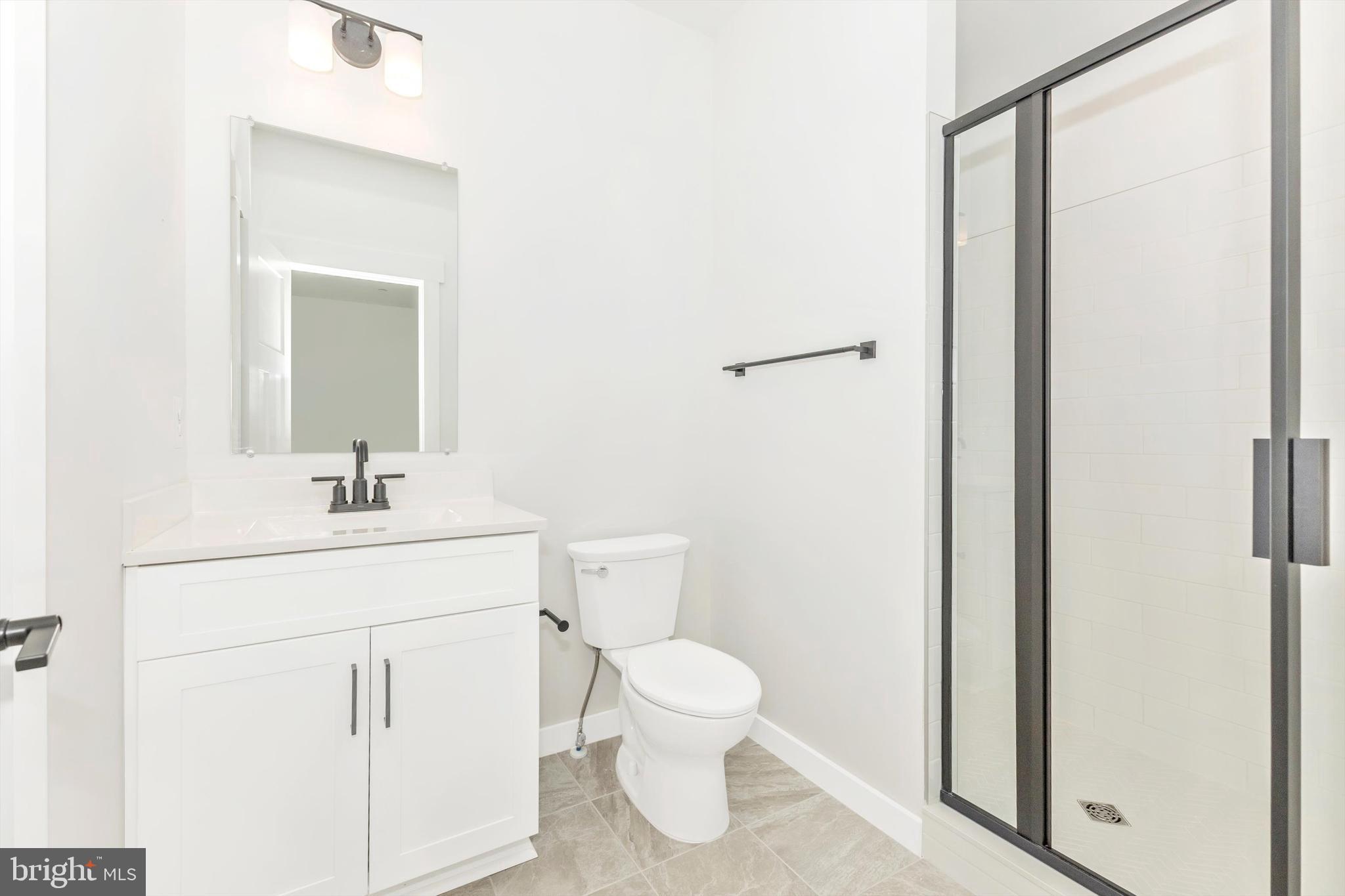 EDGEWATER - Residential