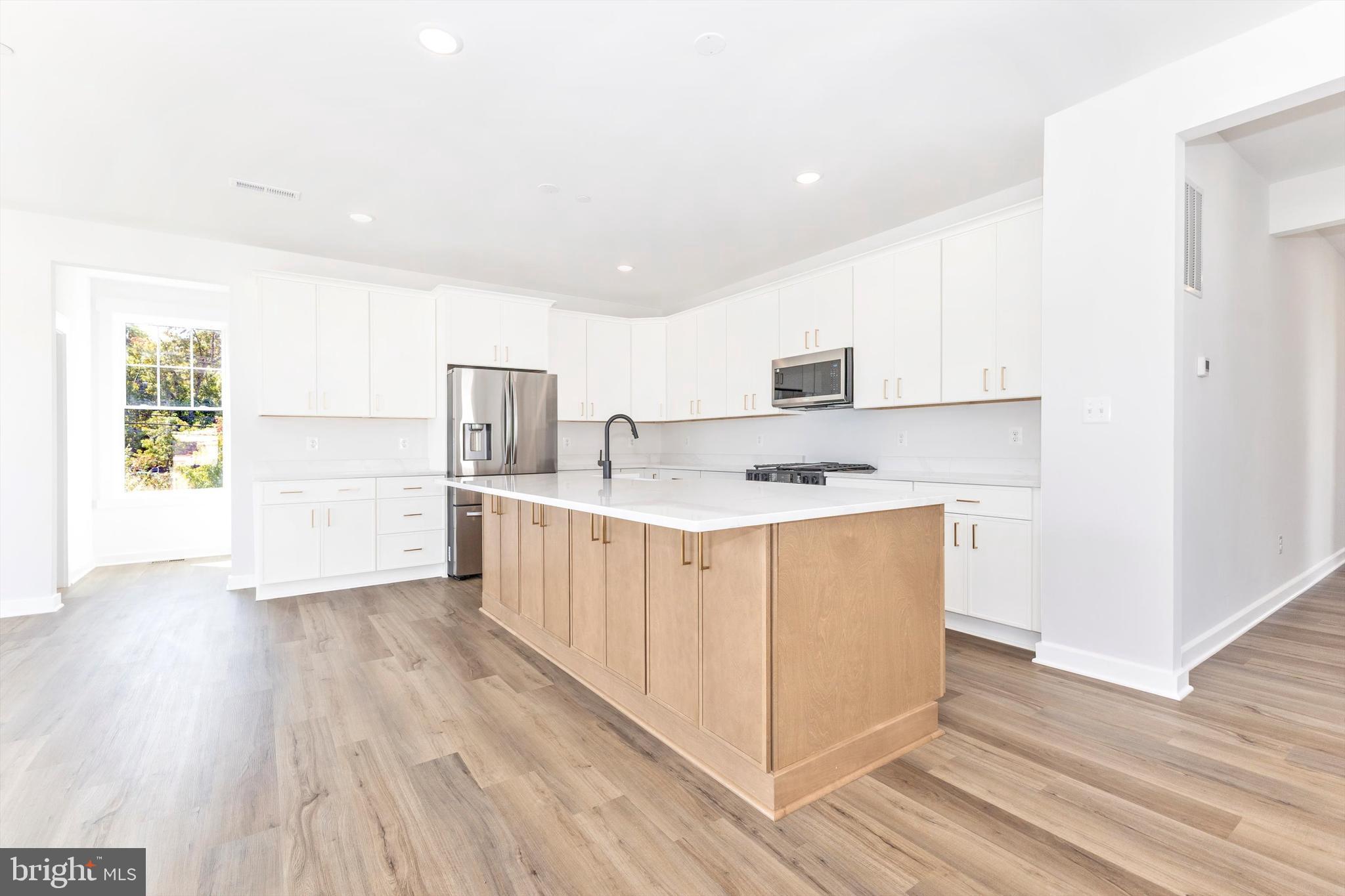 1261 MAYO RIDGE ROAD