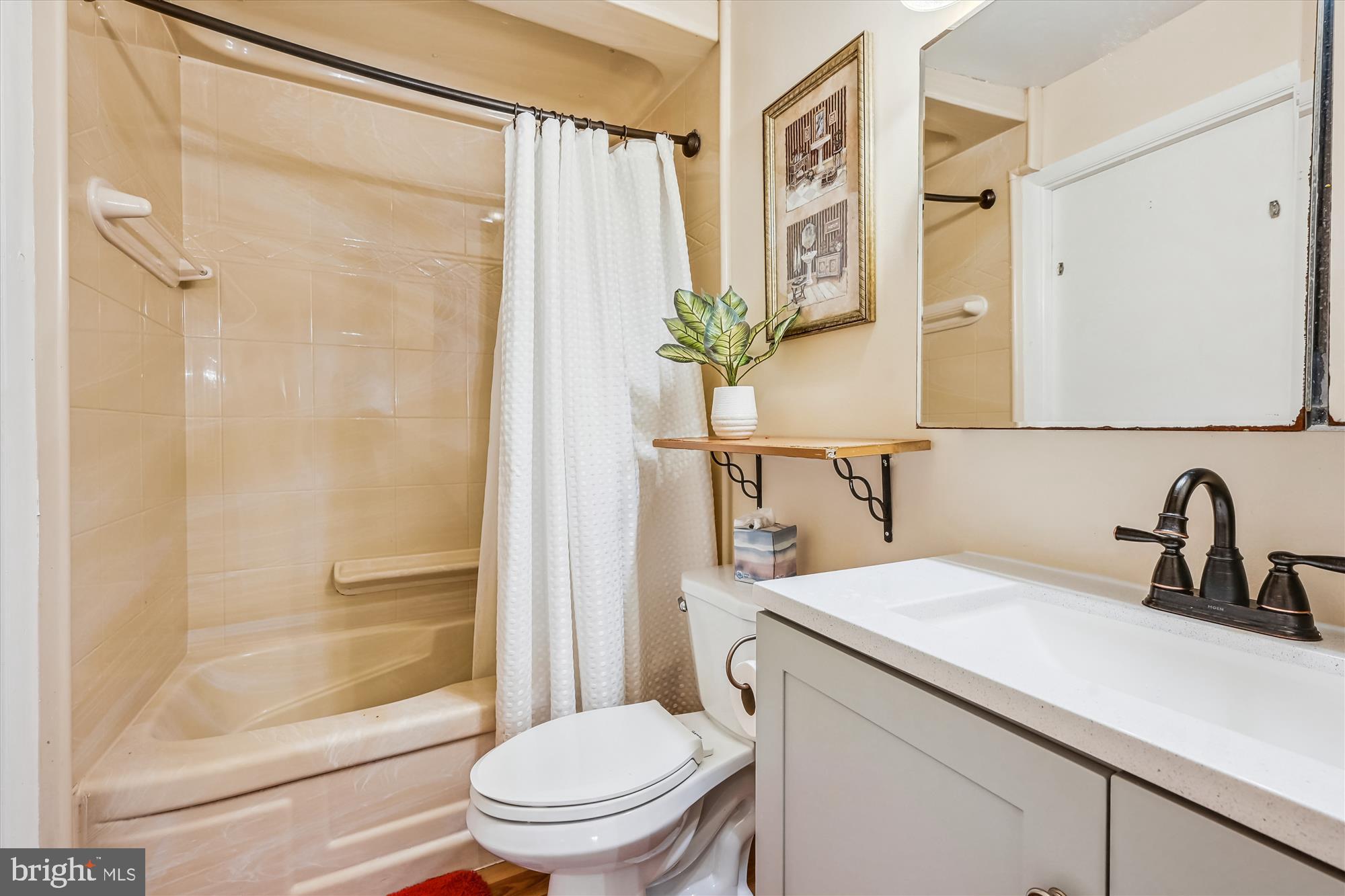 HAZELWOOD VILLAGE - Residential