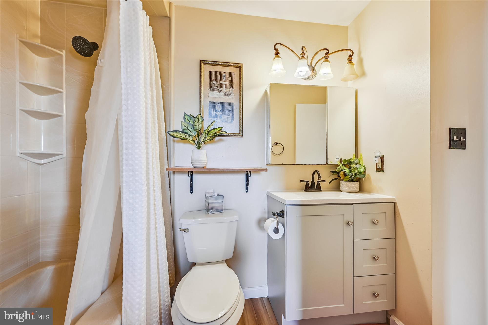 HAZELWOOD VILLAGE - Residential