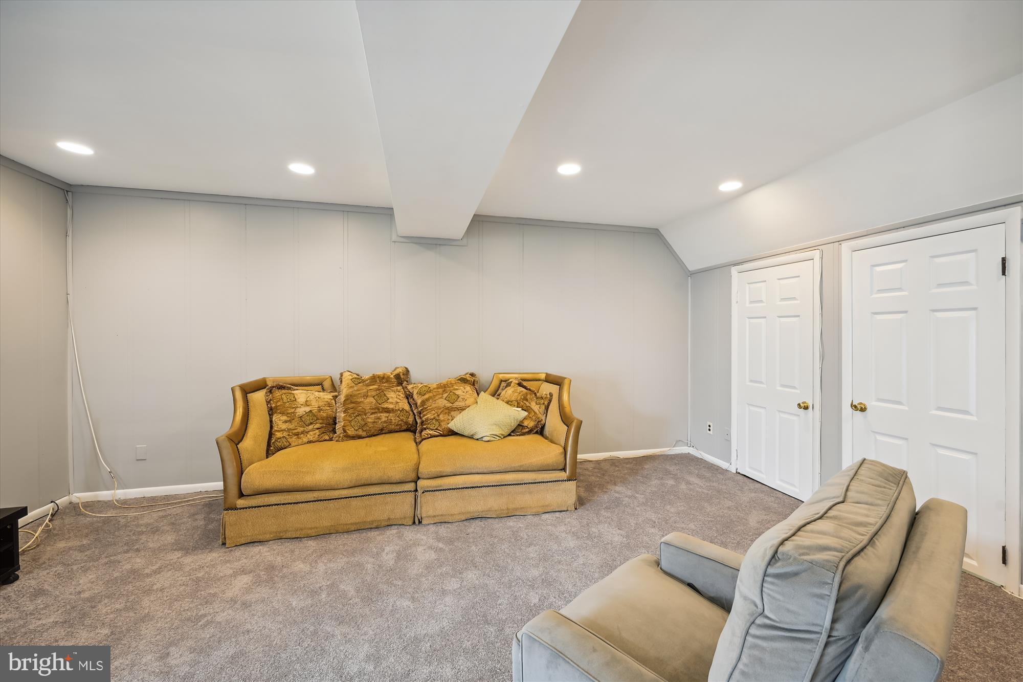 HAZELWOOD VILLAGE - Residential