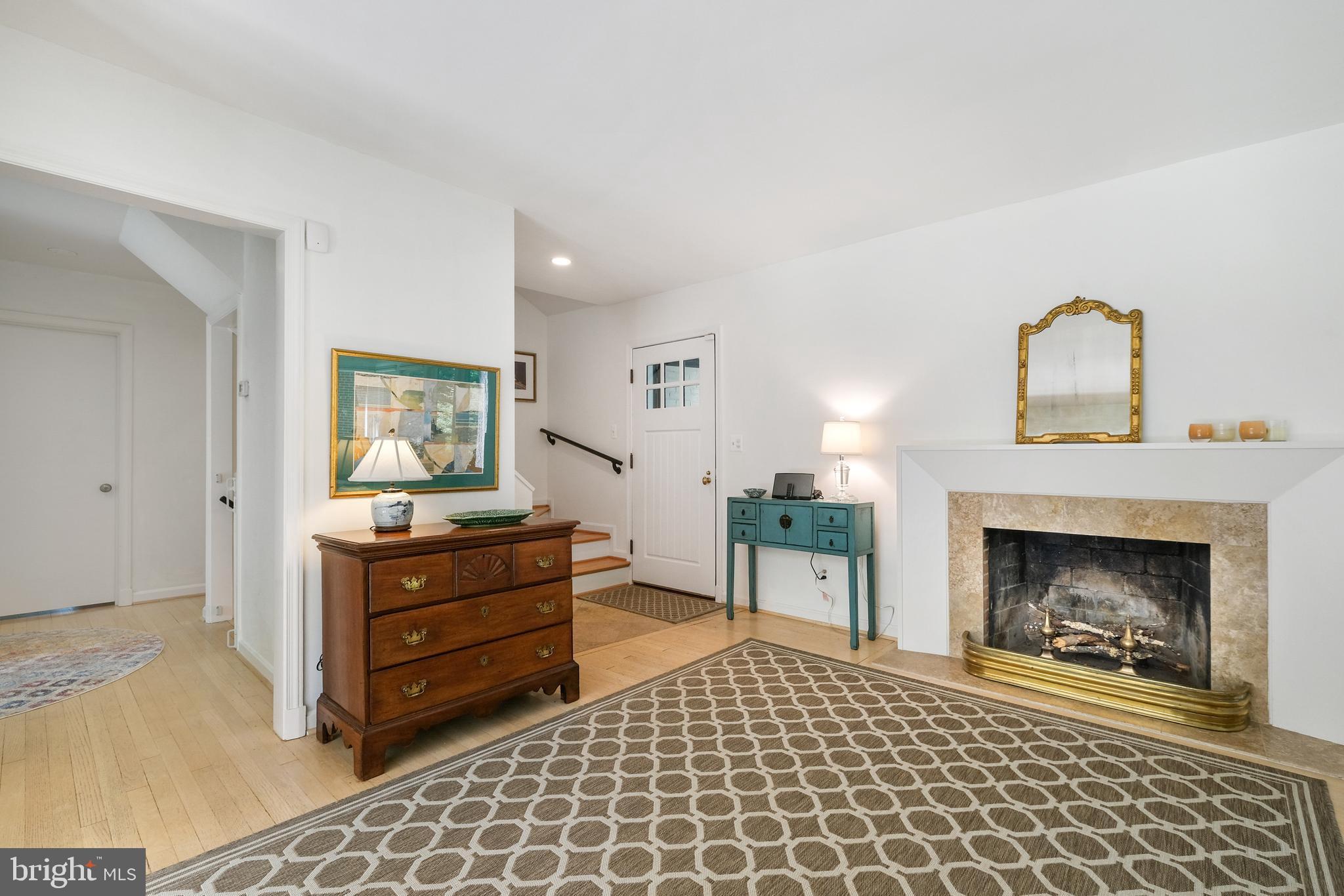 SOMERSET - Residential