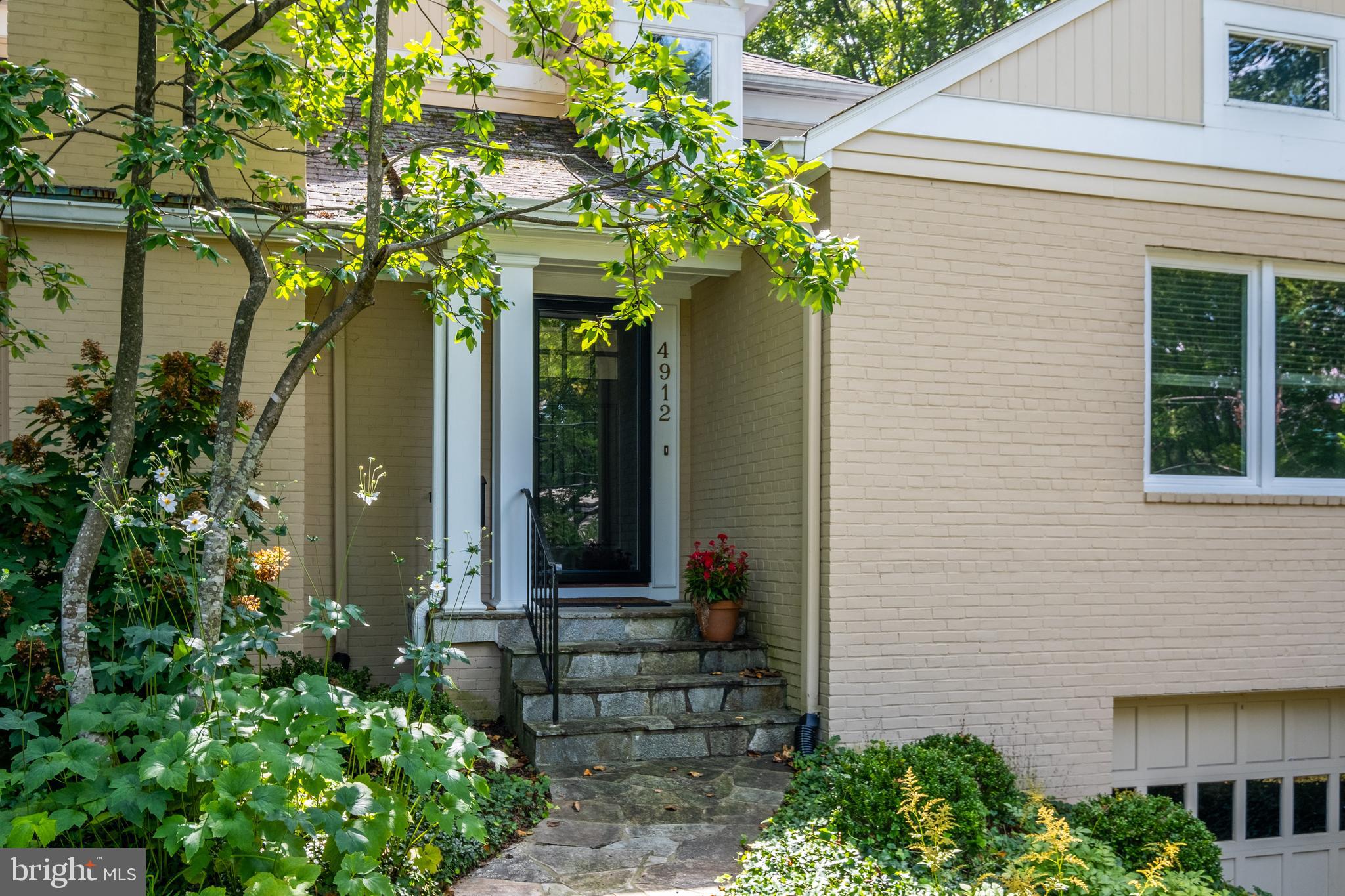 SOMERSET - Residential