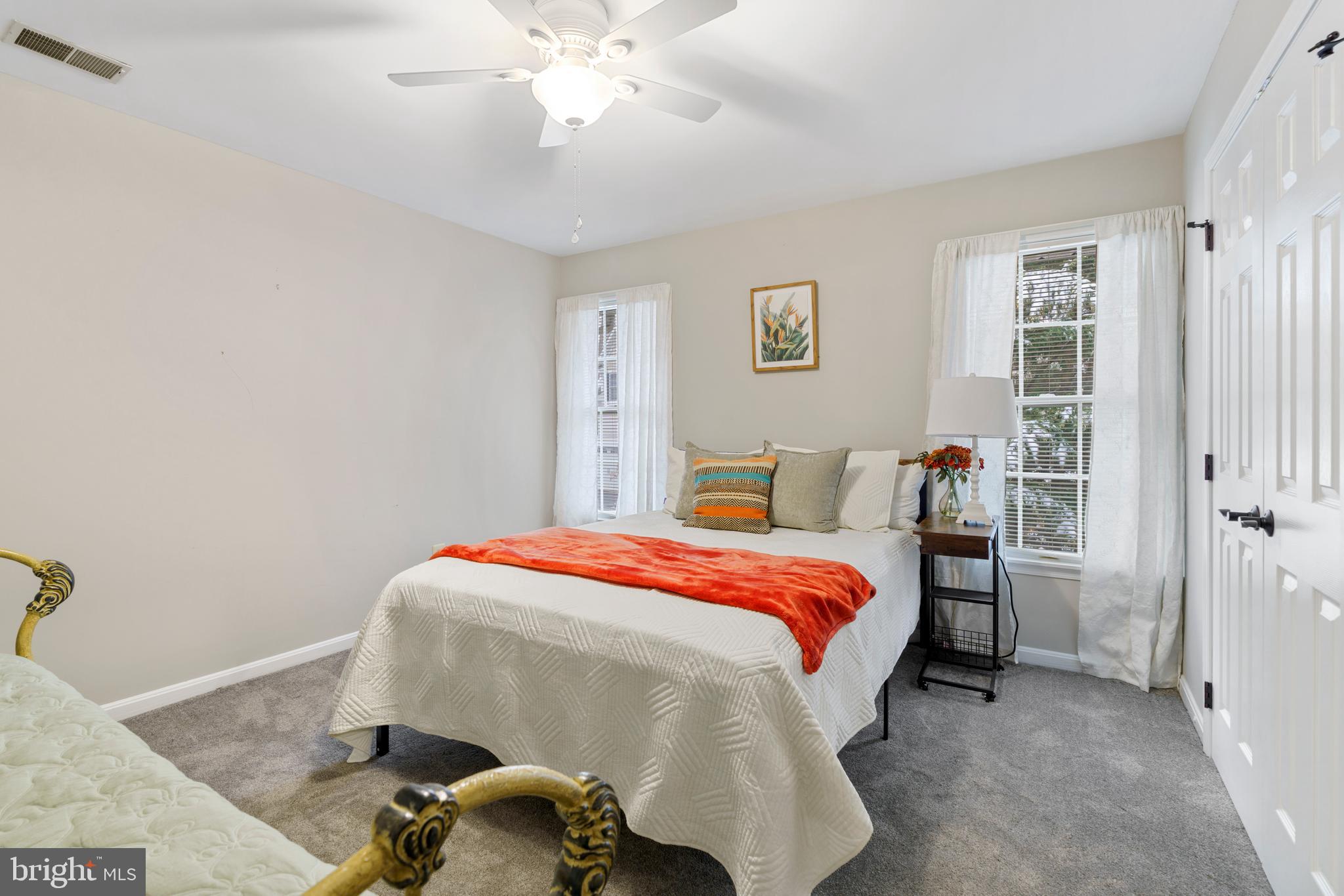 AUTUMN VIEW - Residential