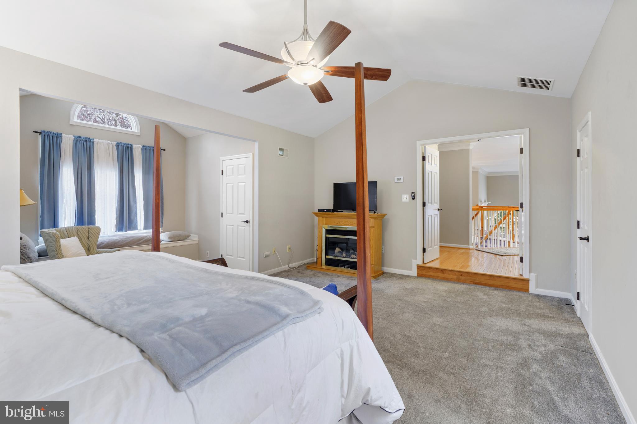 AUTUMN VIEW - Residential