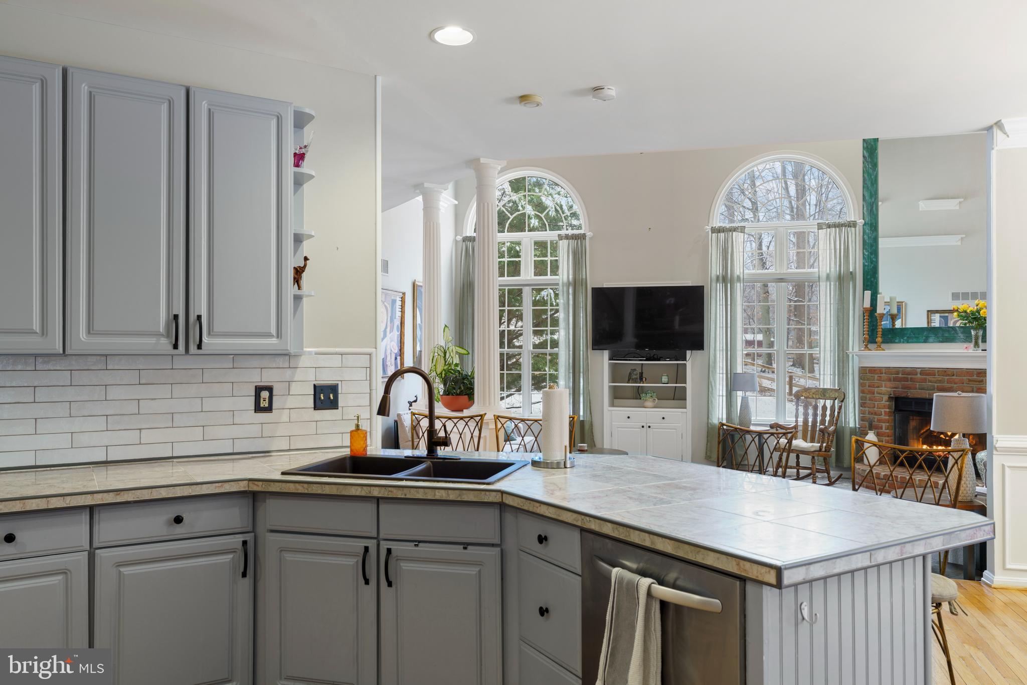 AUTUMN VIEW - Residential