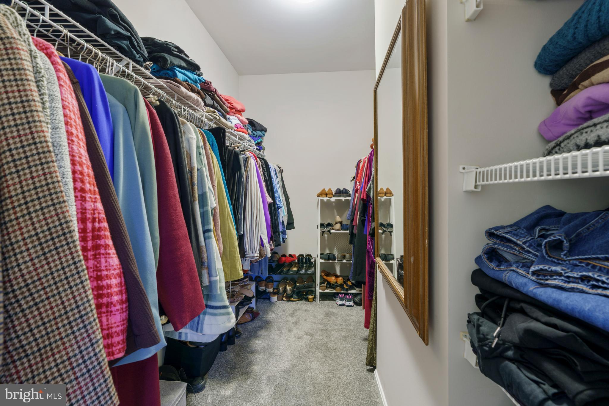 AUTUMN VIEW - Residential