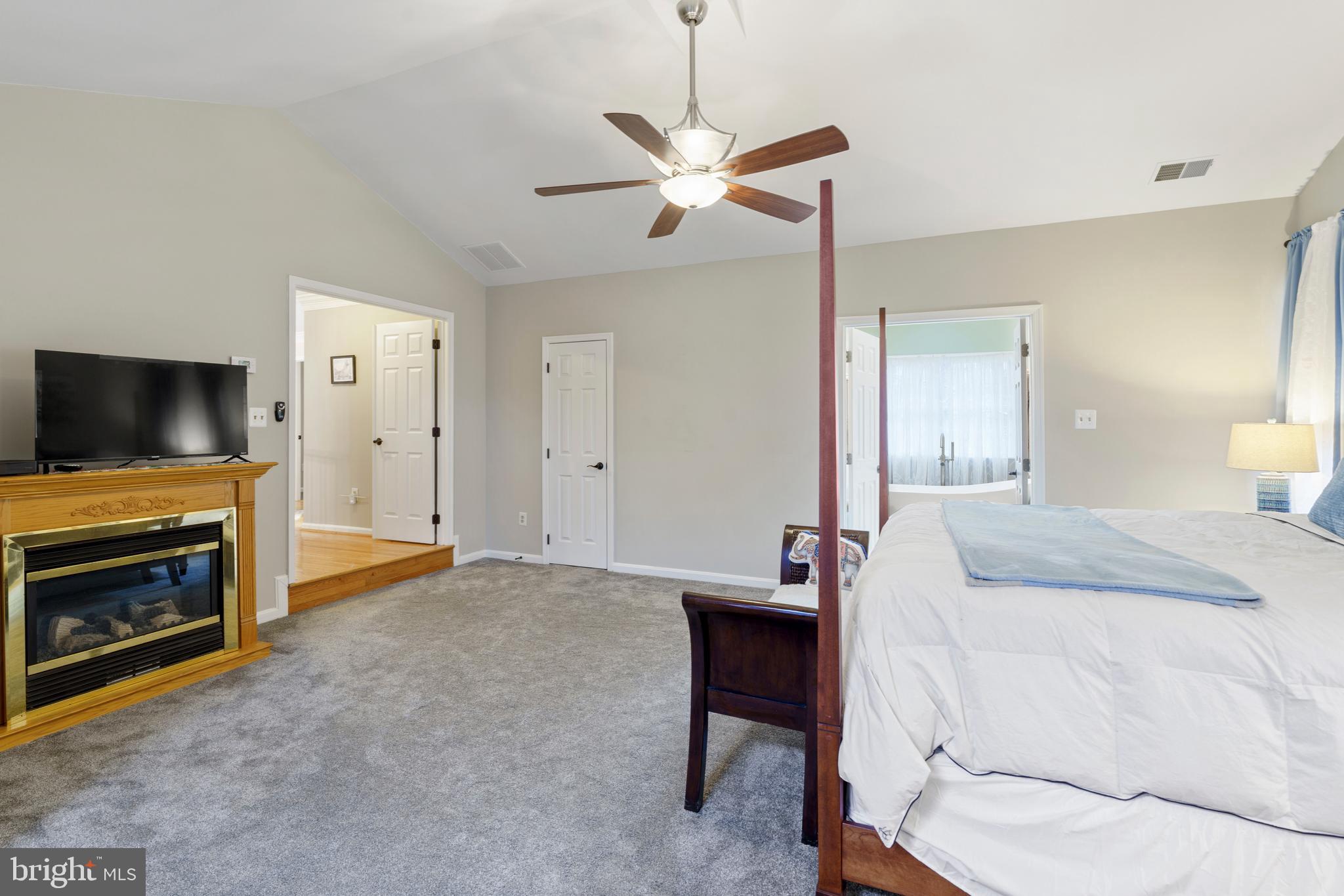 AUTUMN VIEW - Residential