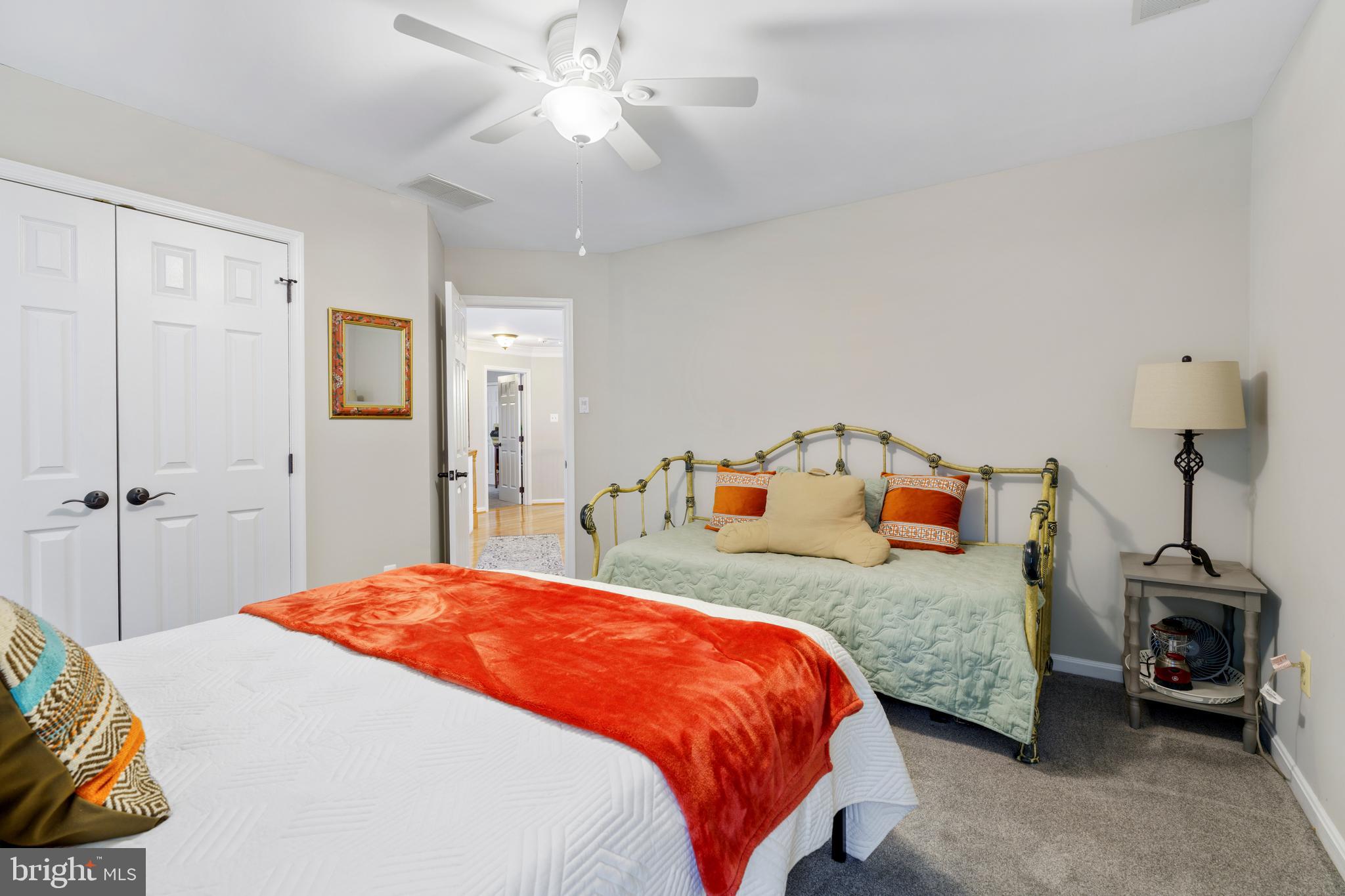 AUTUMN VIEW - Residential