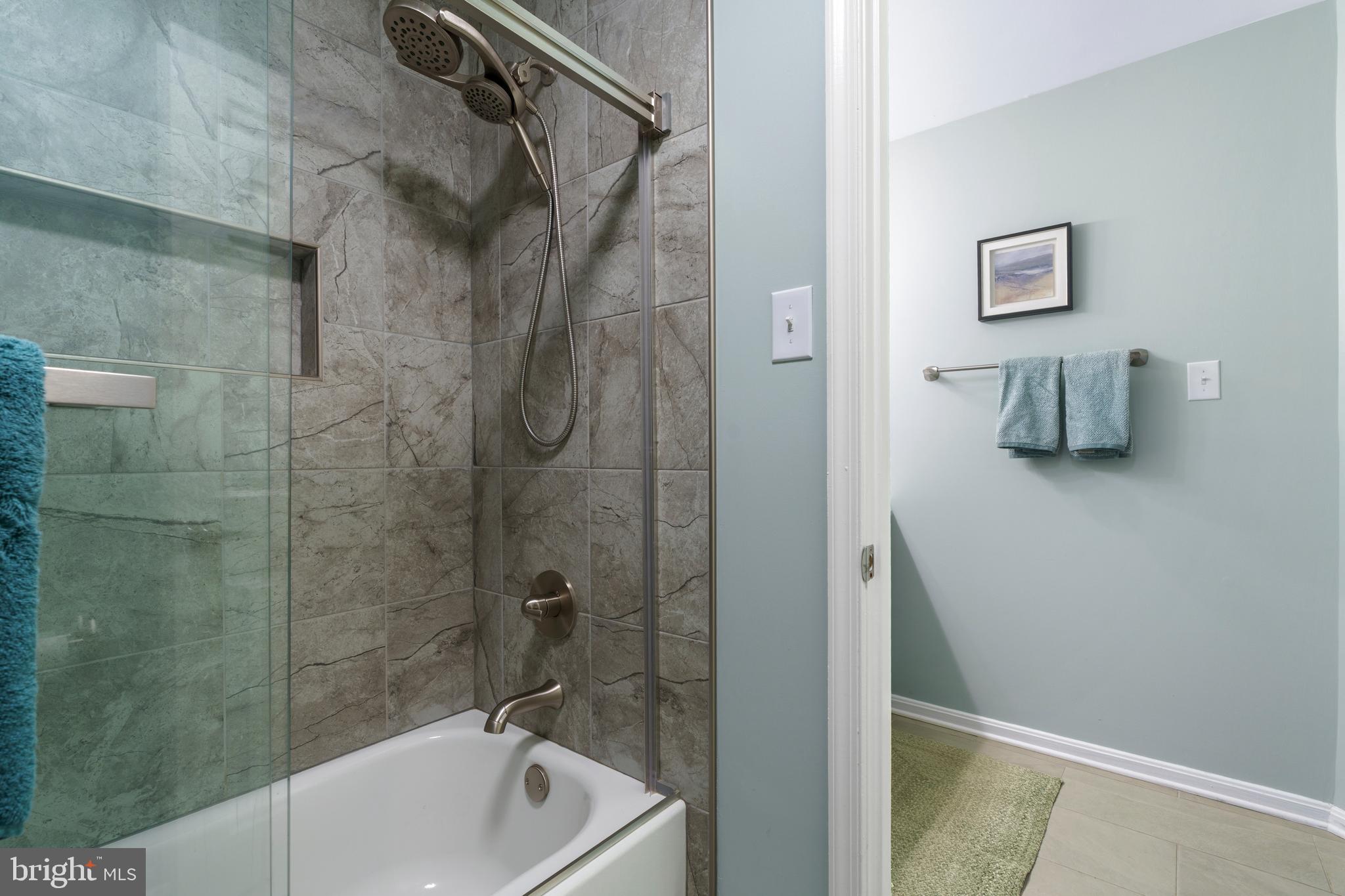 AUTUMN VIEW - Residential