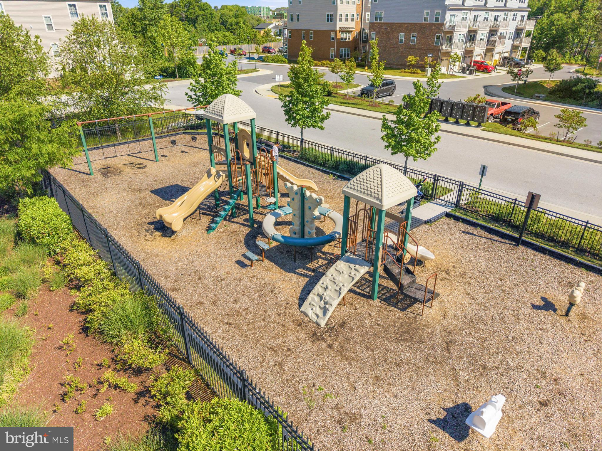 PARKSIDE - Residential