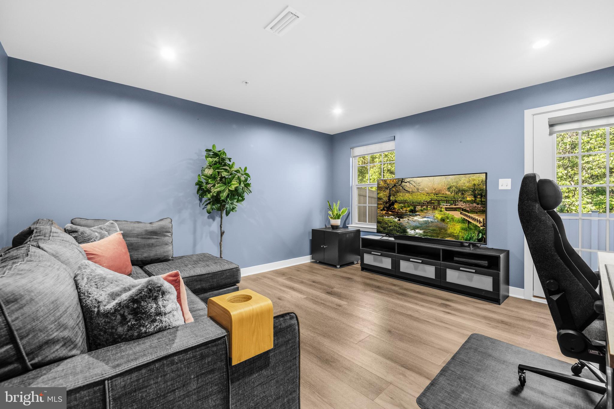 PARKSIDE - Residential