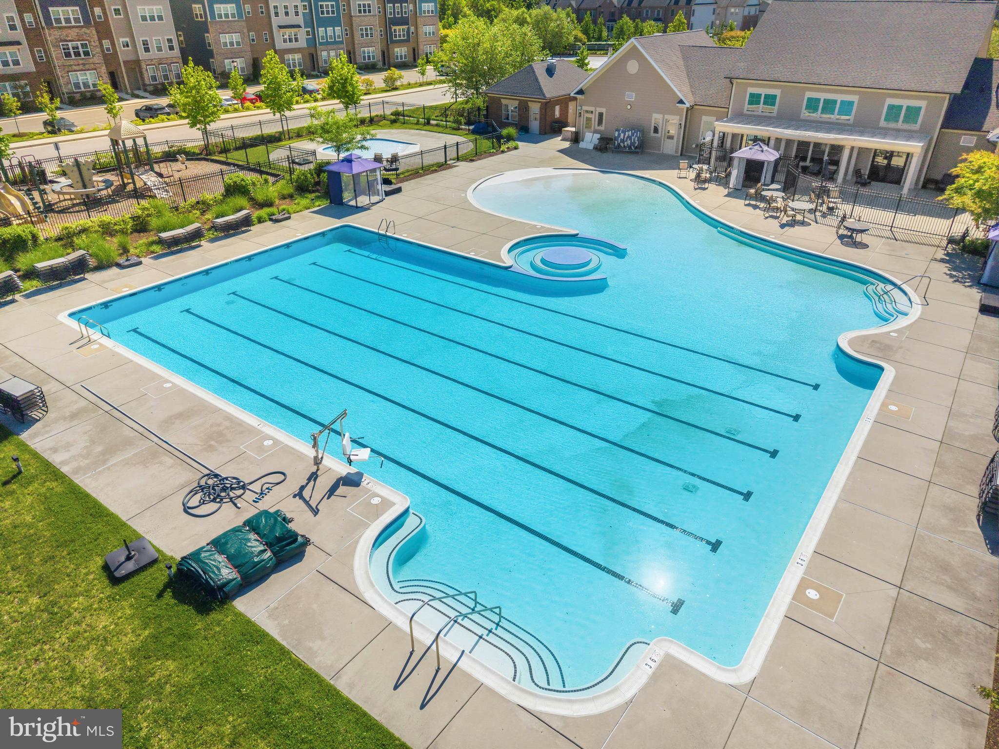 PARKSIDE - Residential
