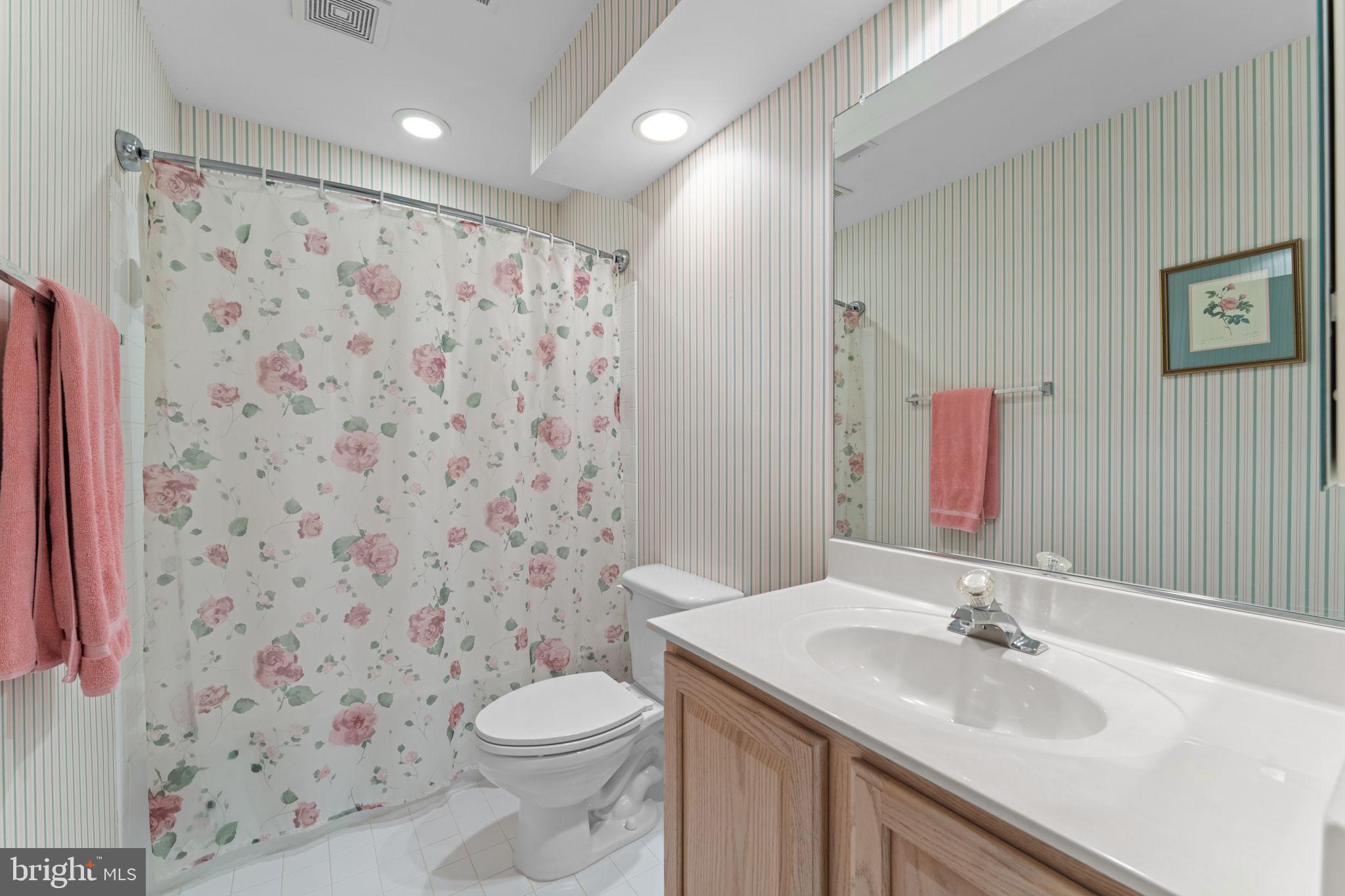 OAK VALLEY - Residential