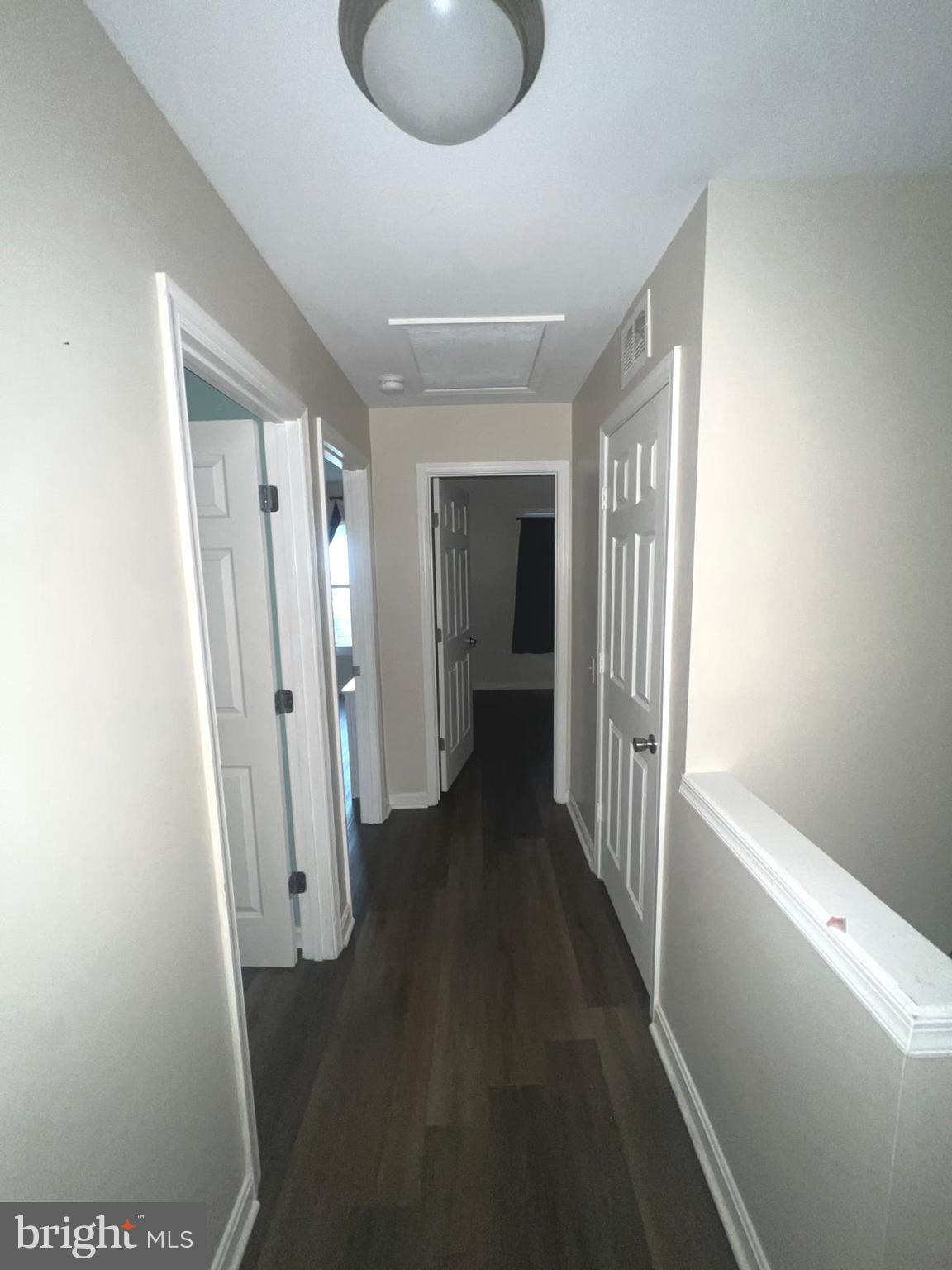 SPRING KNOLL - Residential