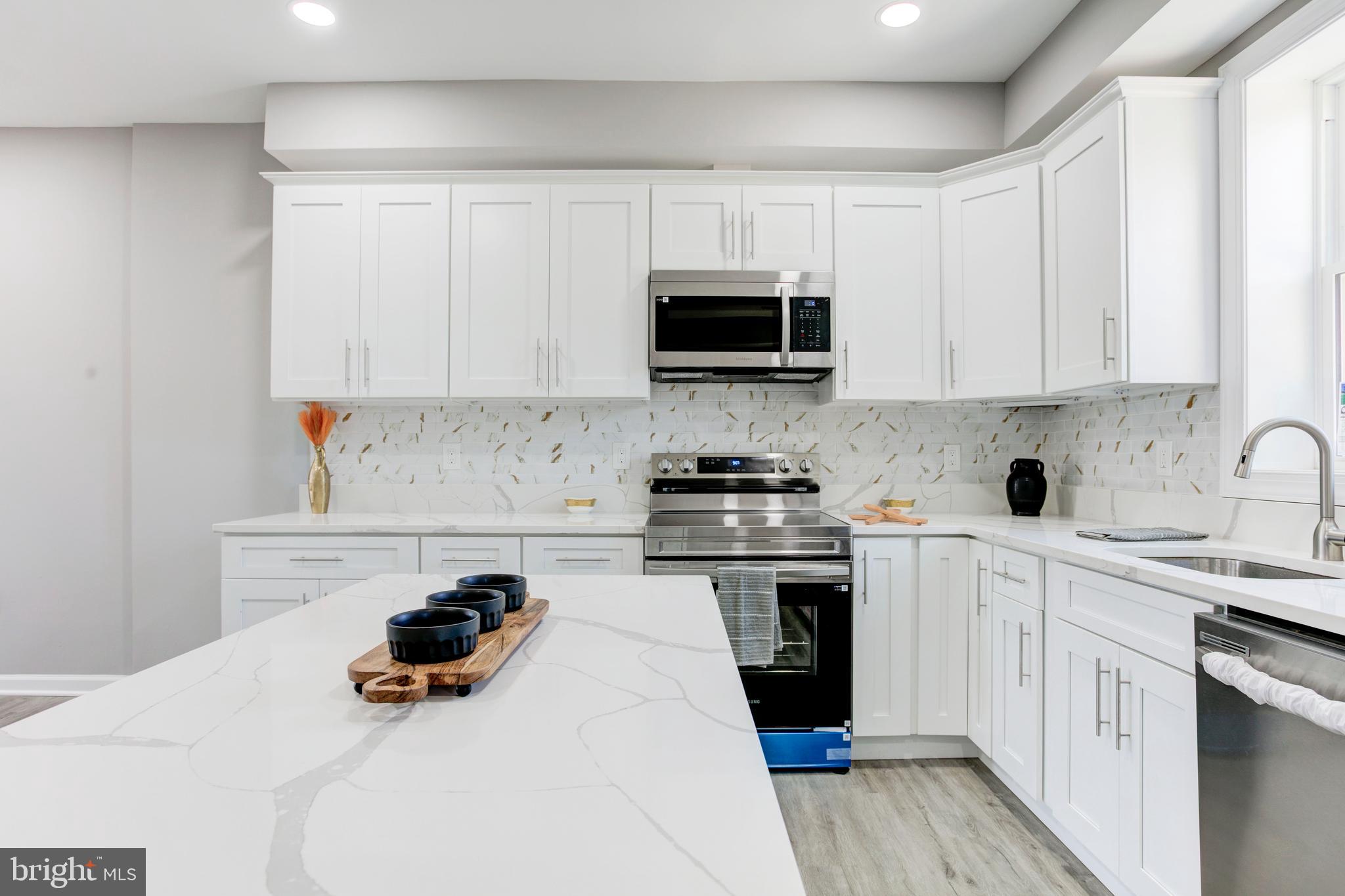 CARROLL-SOUTH HILTON - Residential