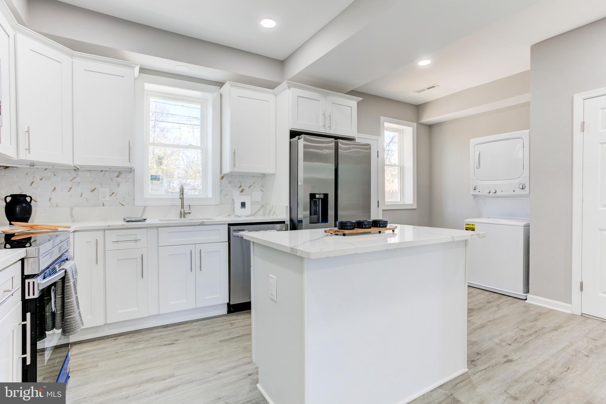 CARROLL-SOUTH HILTON - Residential