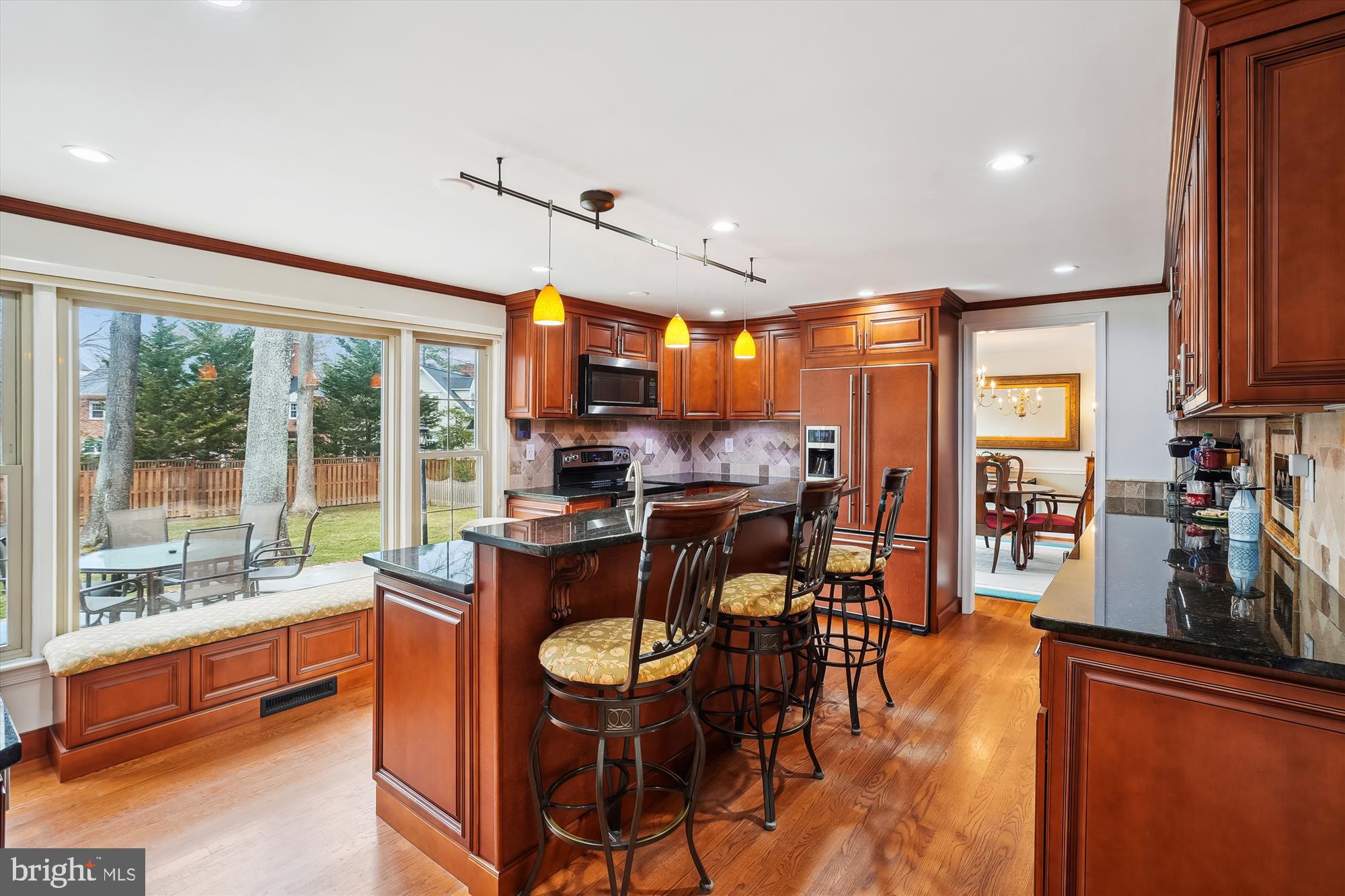 4000 ROBERTSON BOULEVARD