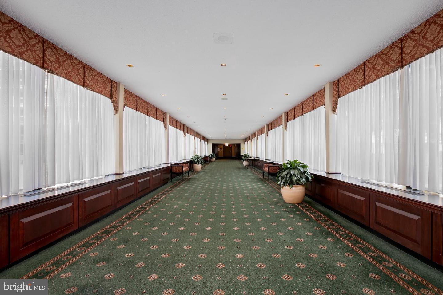 SKYLINE PLAZA - Residential